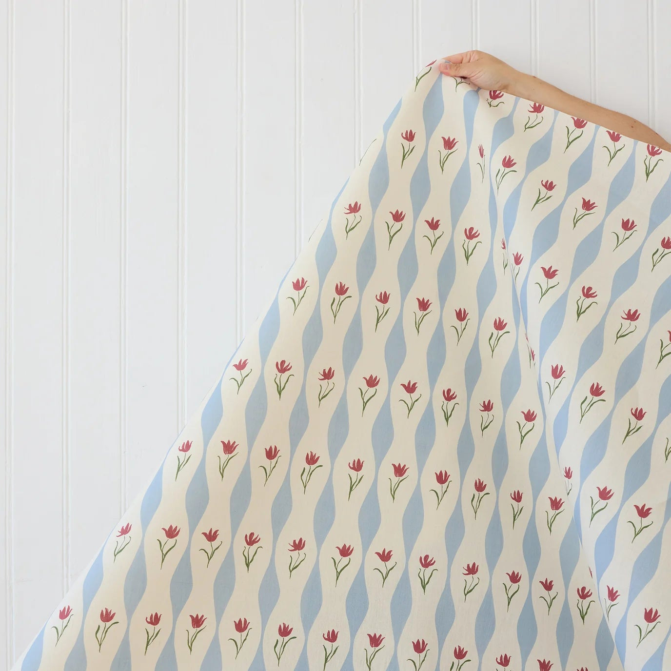 Tulip Wave Linen Fabric | Sky