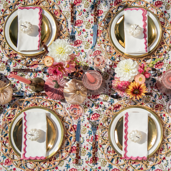 Pink Scalloped Napkin