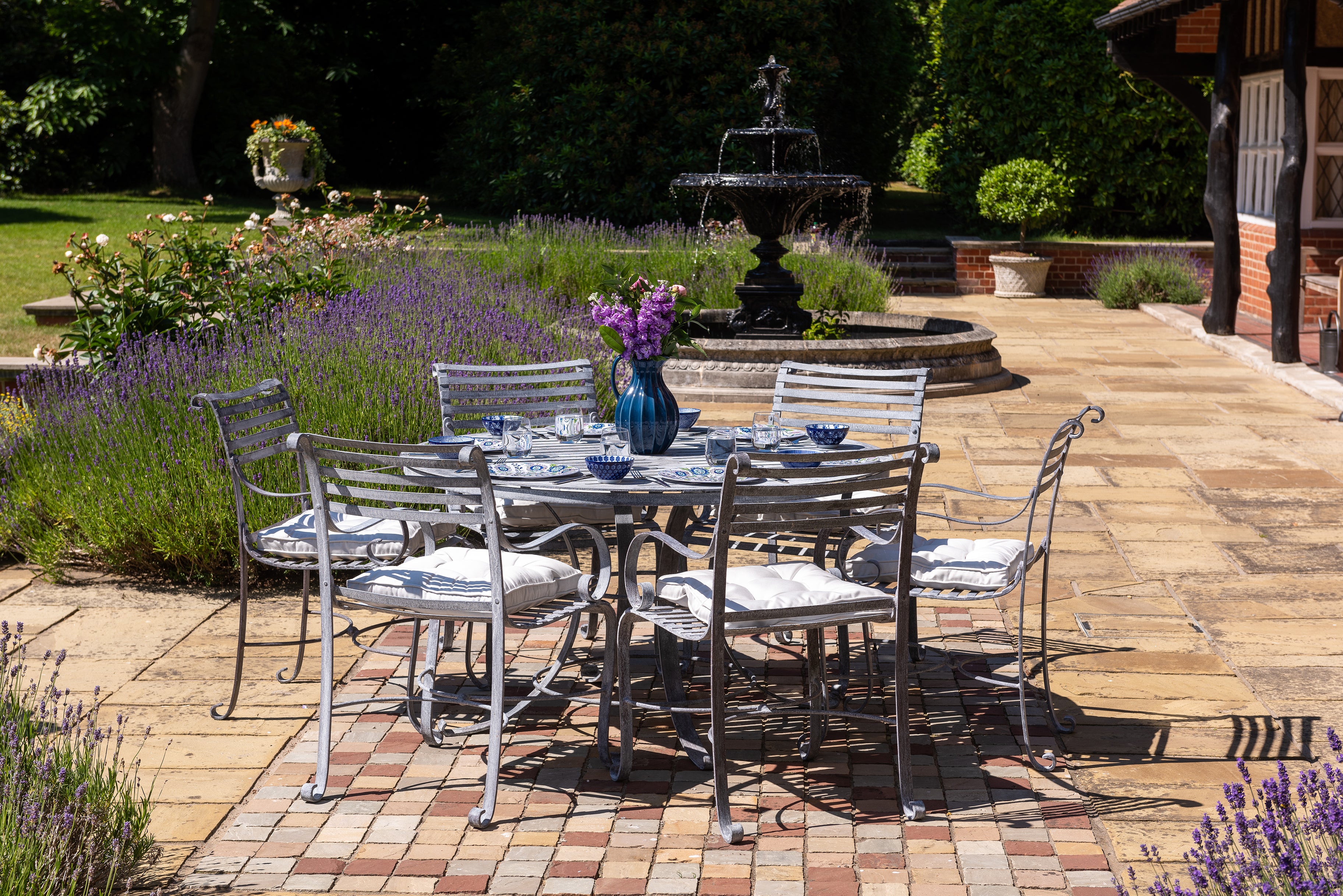Southwold Round Dining Table 1.3m