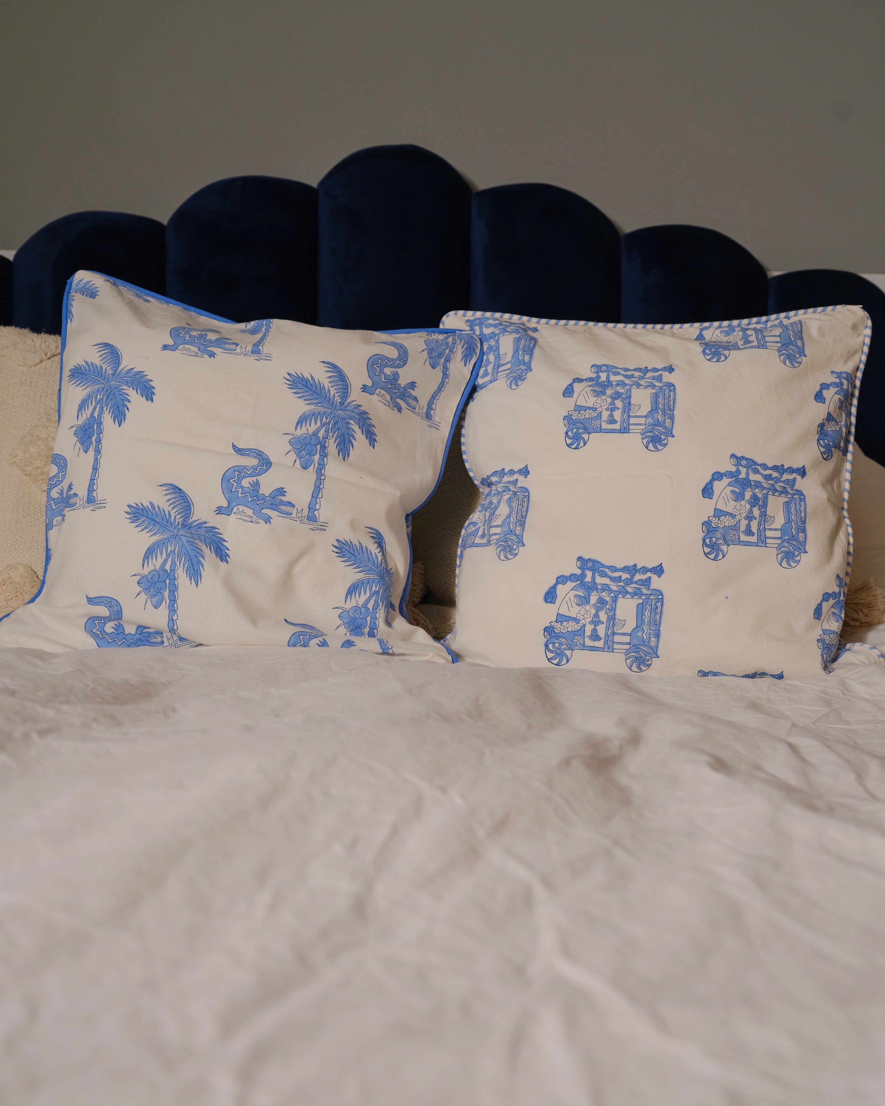 Crocodile Organic Cotton Piped Cushion Cover