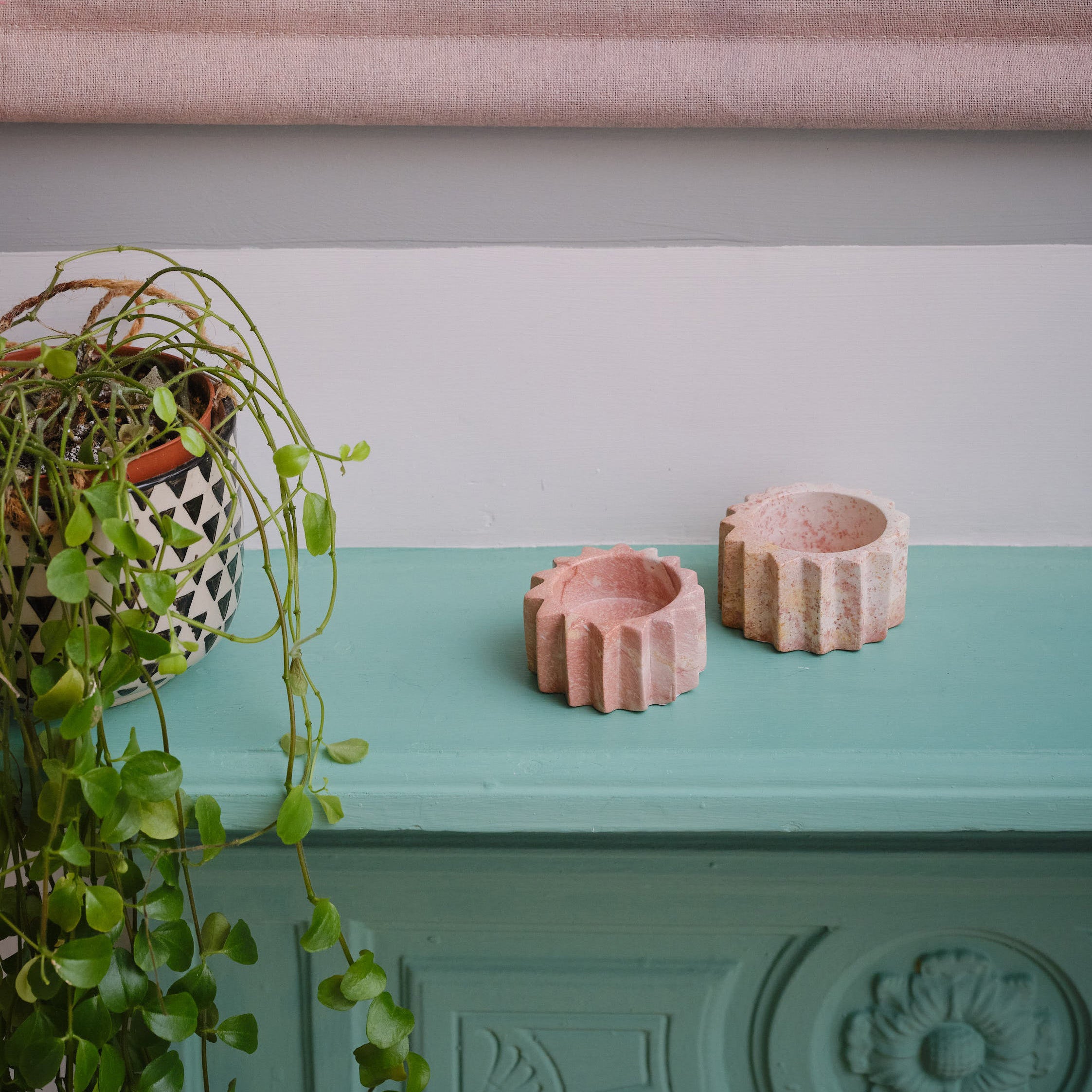 Kenyan Soapstone Tea Light Candle Holder 'Star' Pink