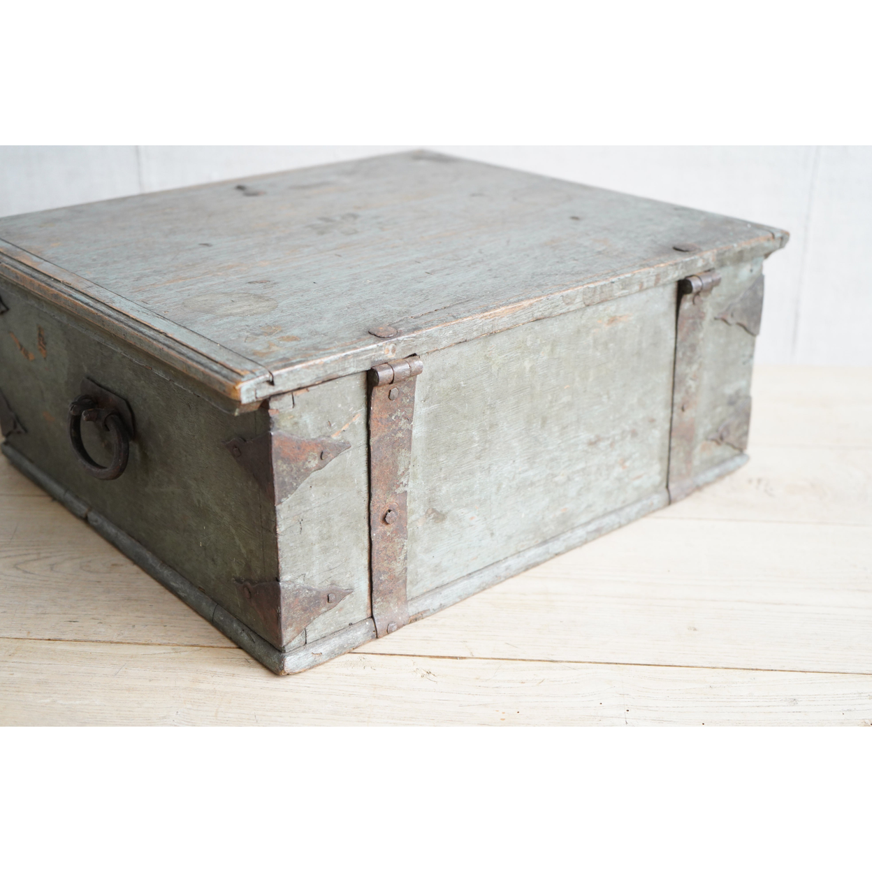 Swedish Chest 1848