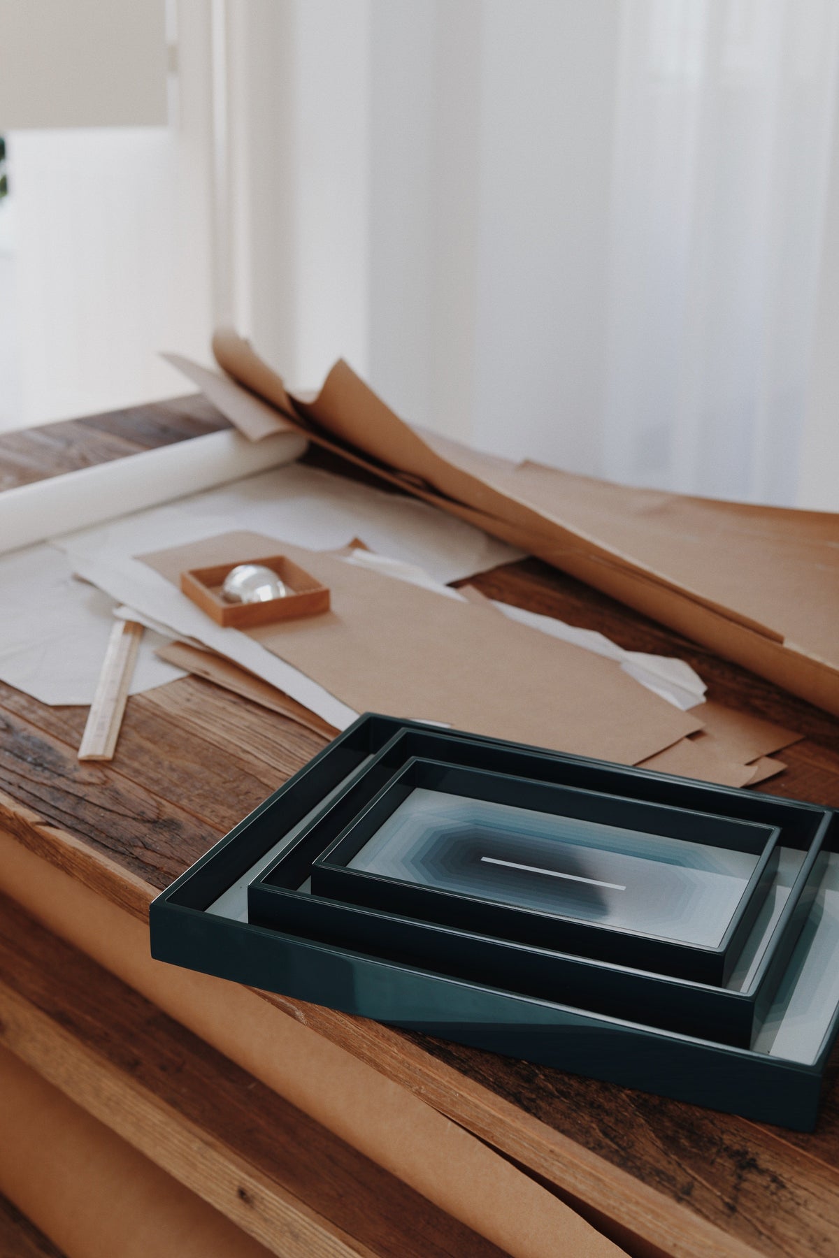 Medium Chiaroscuro Tray