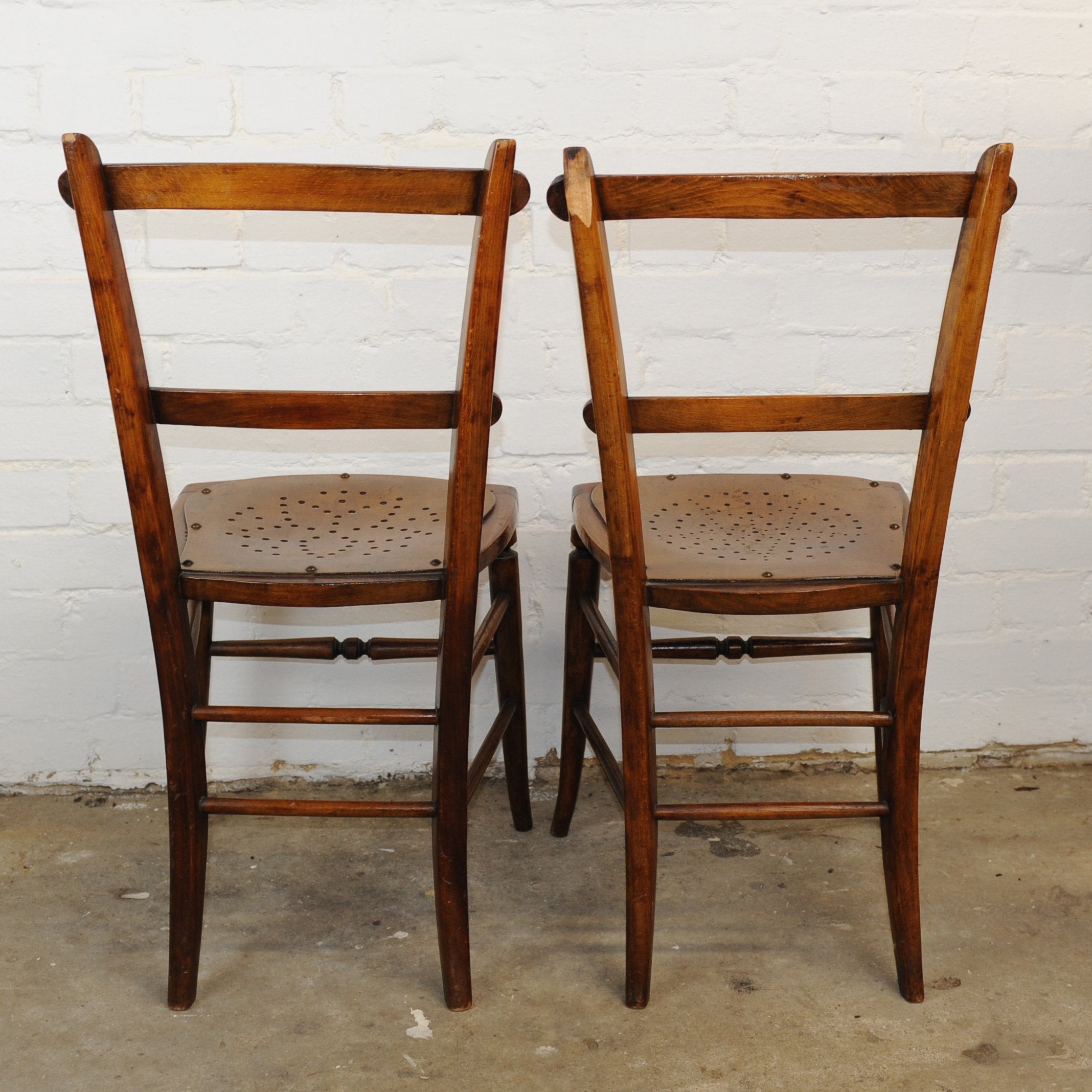 Luterma Estonia Vintage Wooden Dining Chairs | Set of Two