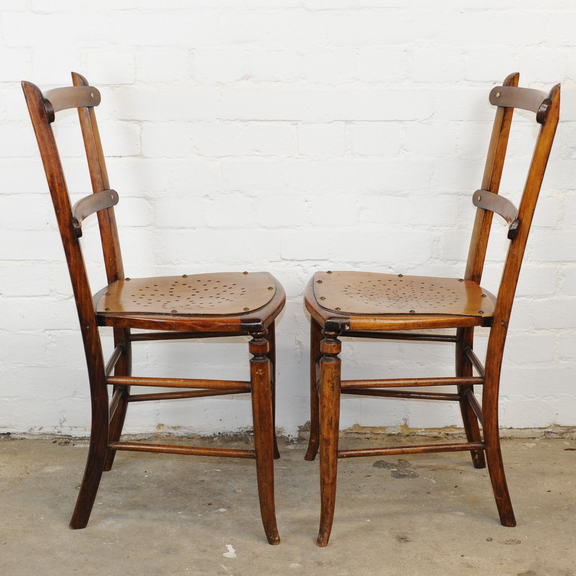 Luterma Estonia Vintage Wooden Dining Chairs | Set of Two