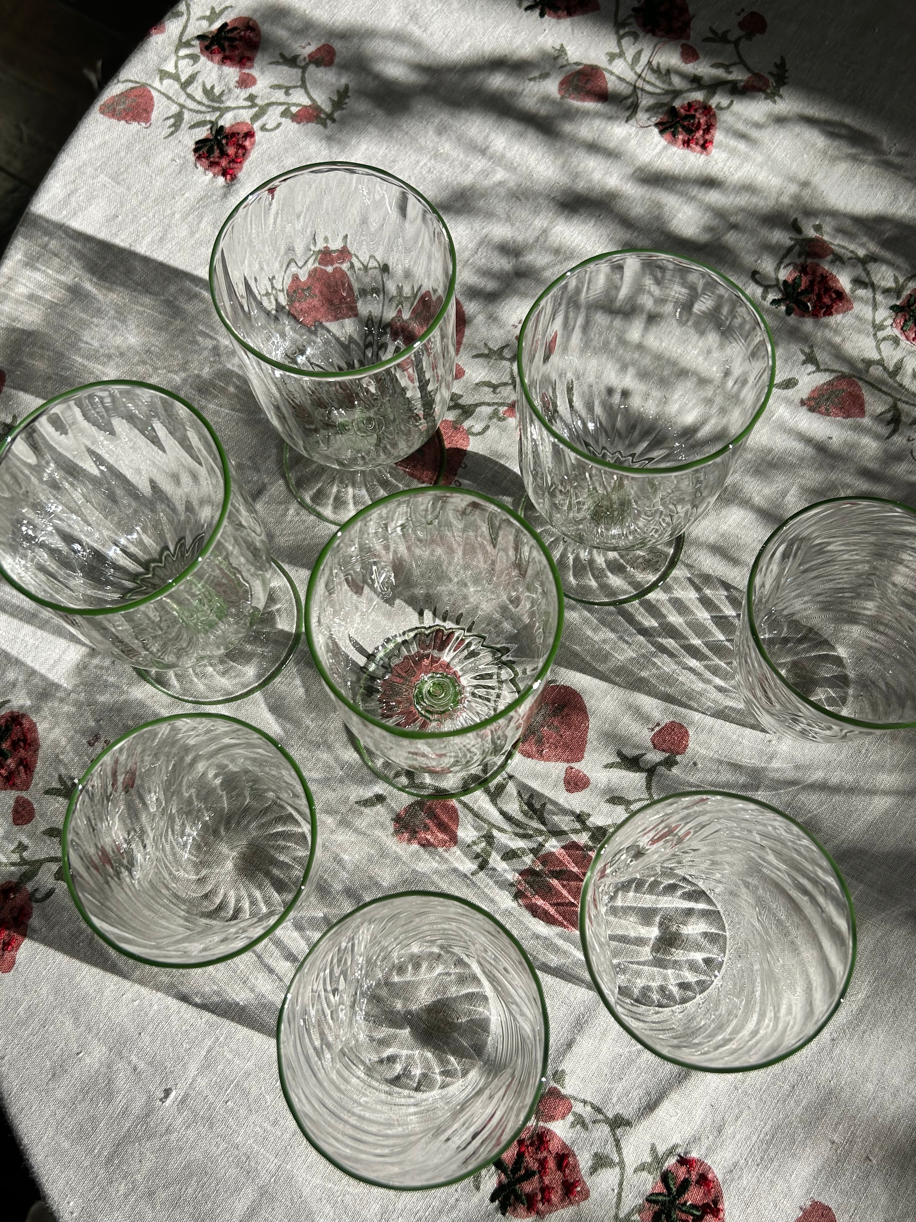 The Adrienne Venetian Wine Glass in Green