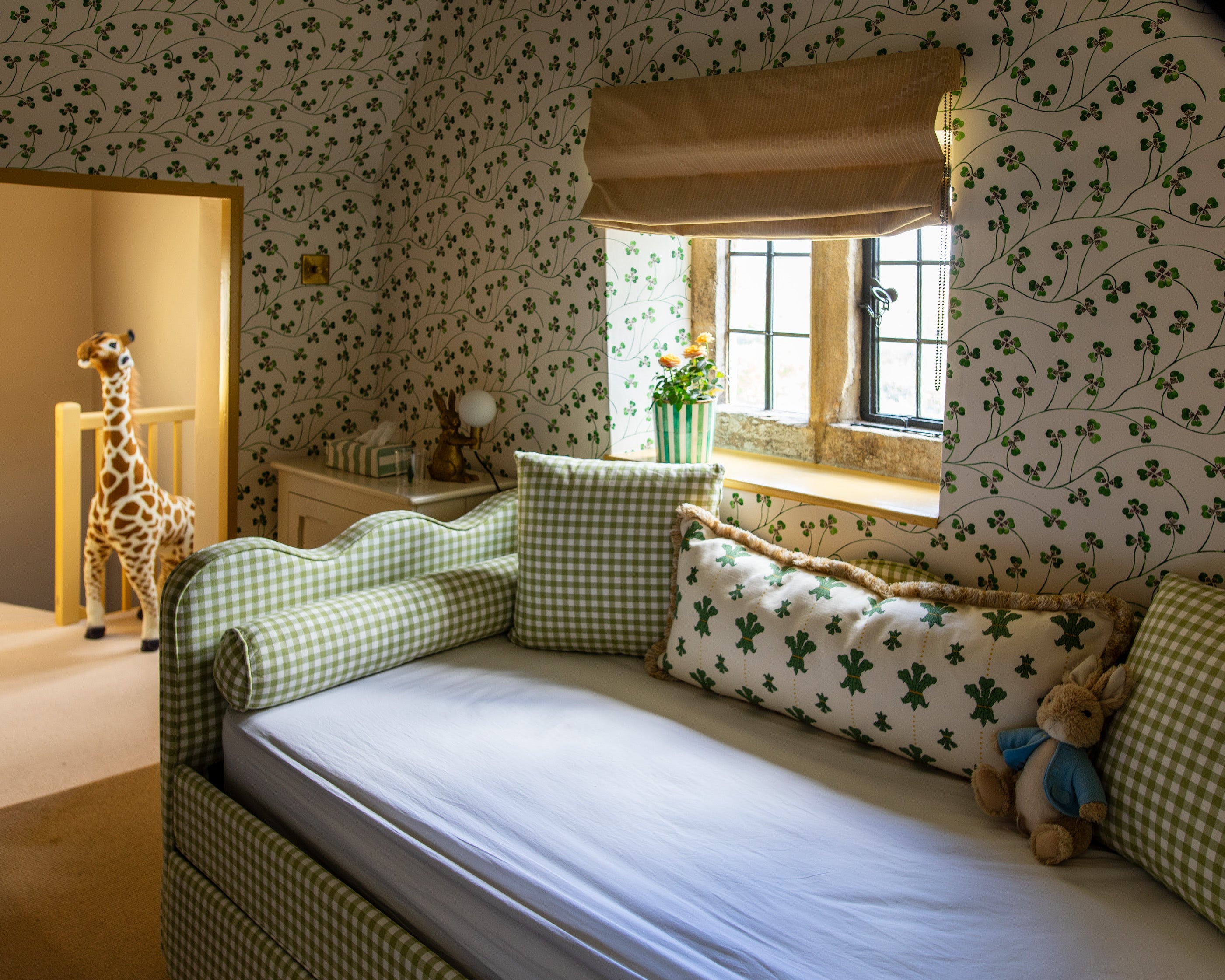 The Lochlan Day Bed - Wavy Green Gingham