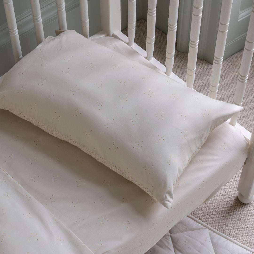Organic Cotton Cotbed Bedding Set - Wild Chamomile