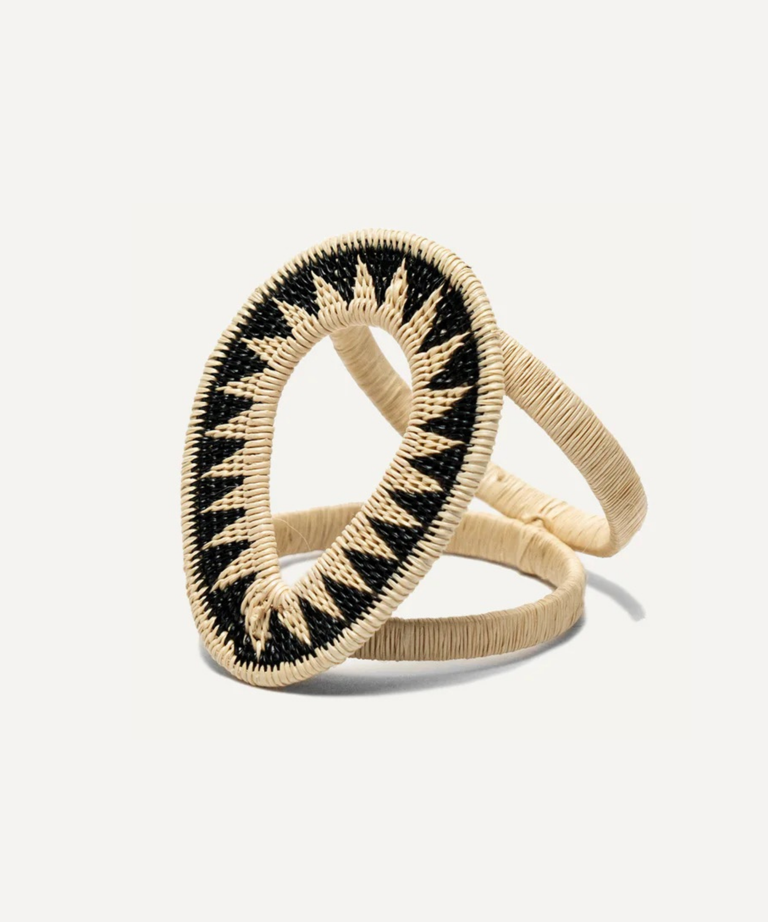 Gota Werregue Napkin Ring - Black