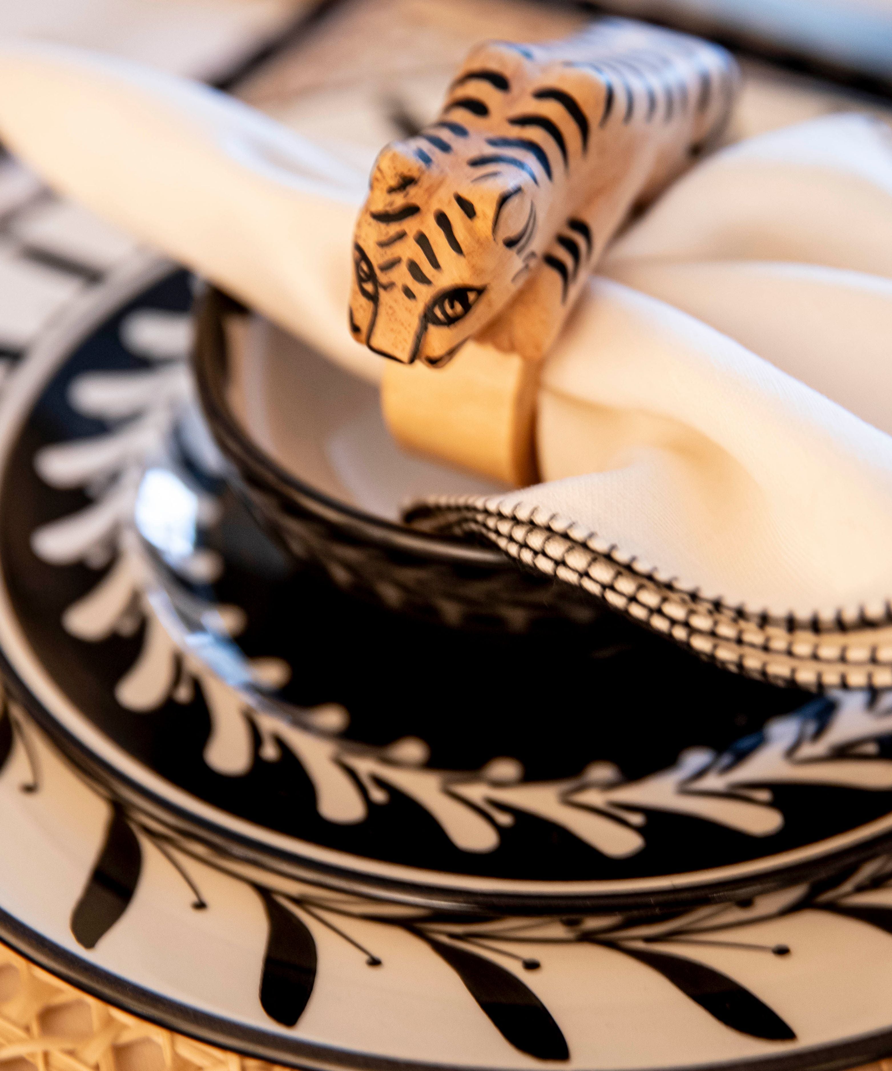 Side Plate -  Dark Helecho - Jet Black