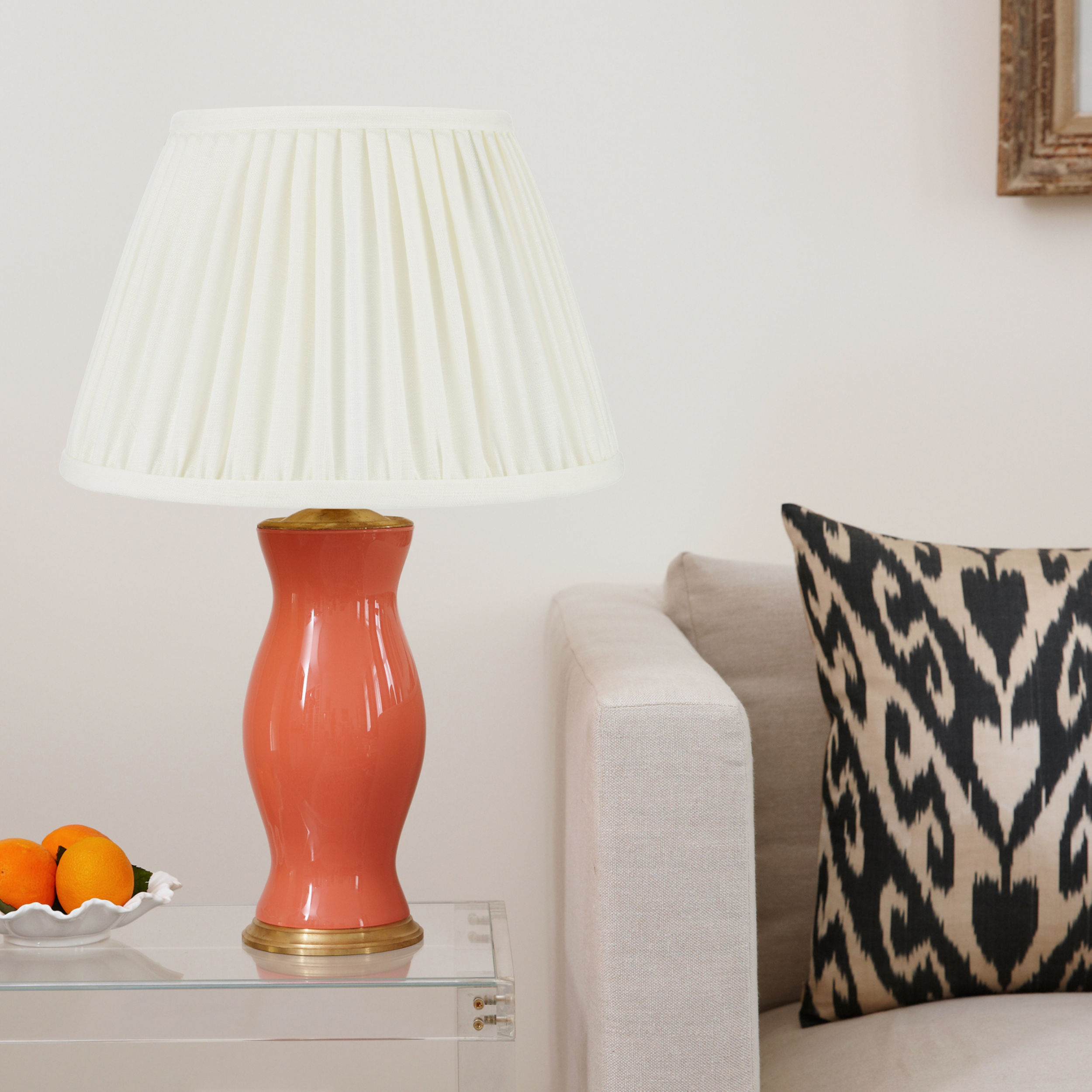 PLEATED LINEN LAMPSHADE IN IVORY