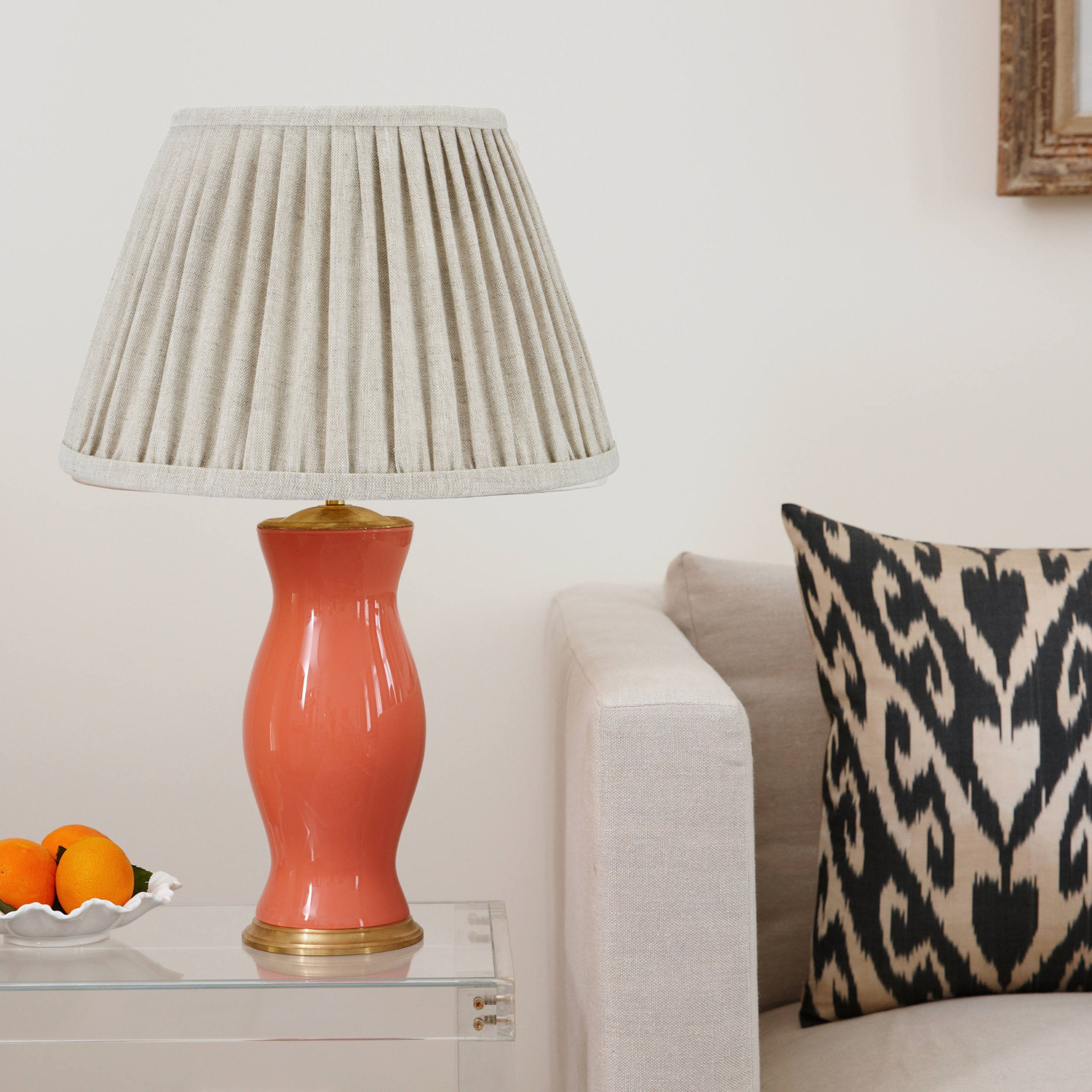 PLEATED LINEN LAMPSHADE IN OATMEAL