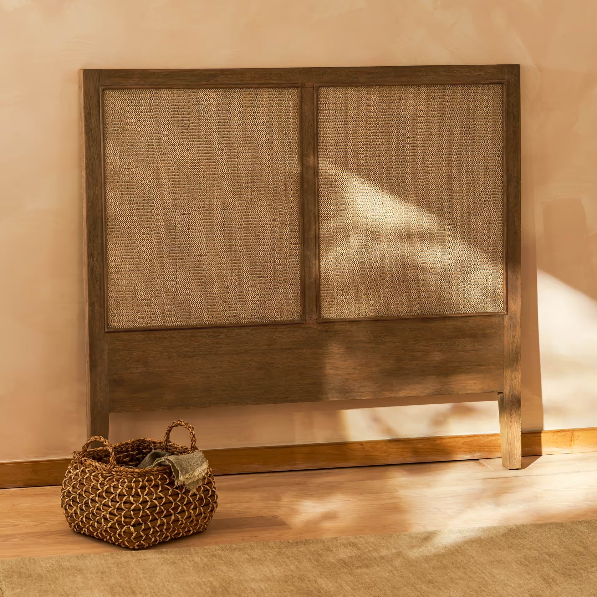 Chesterton Headboard