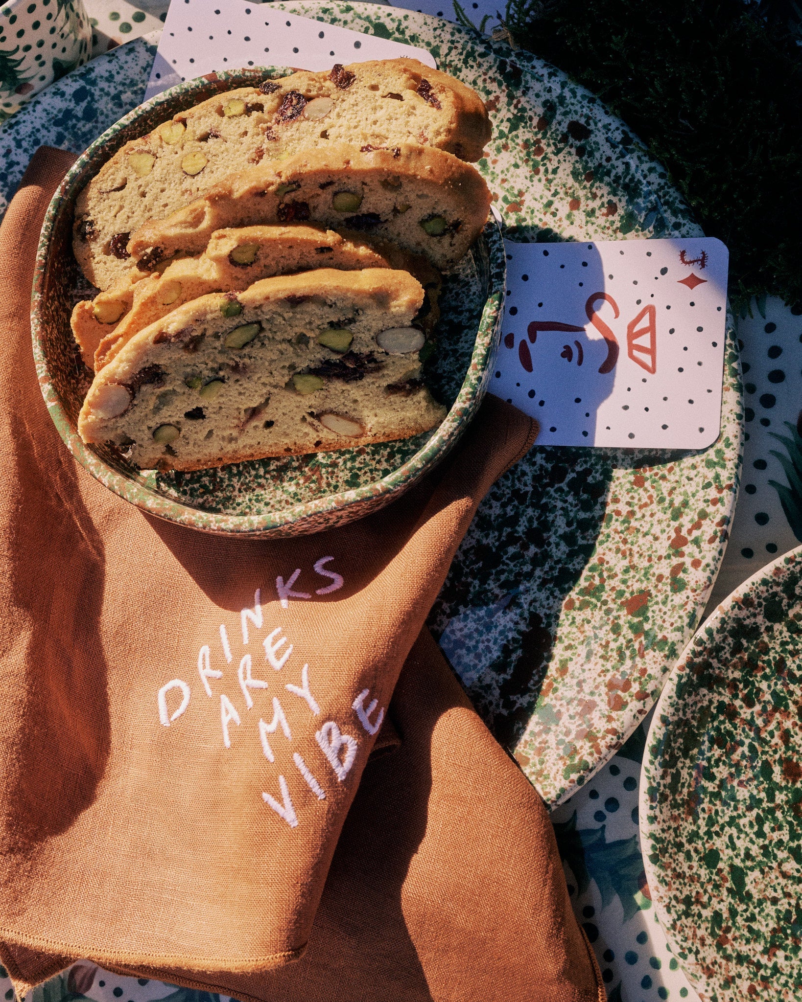 “Drinks are my vibe” napkin set