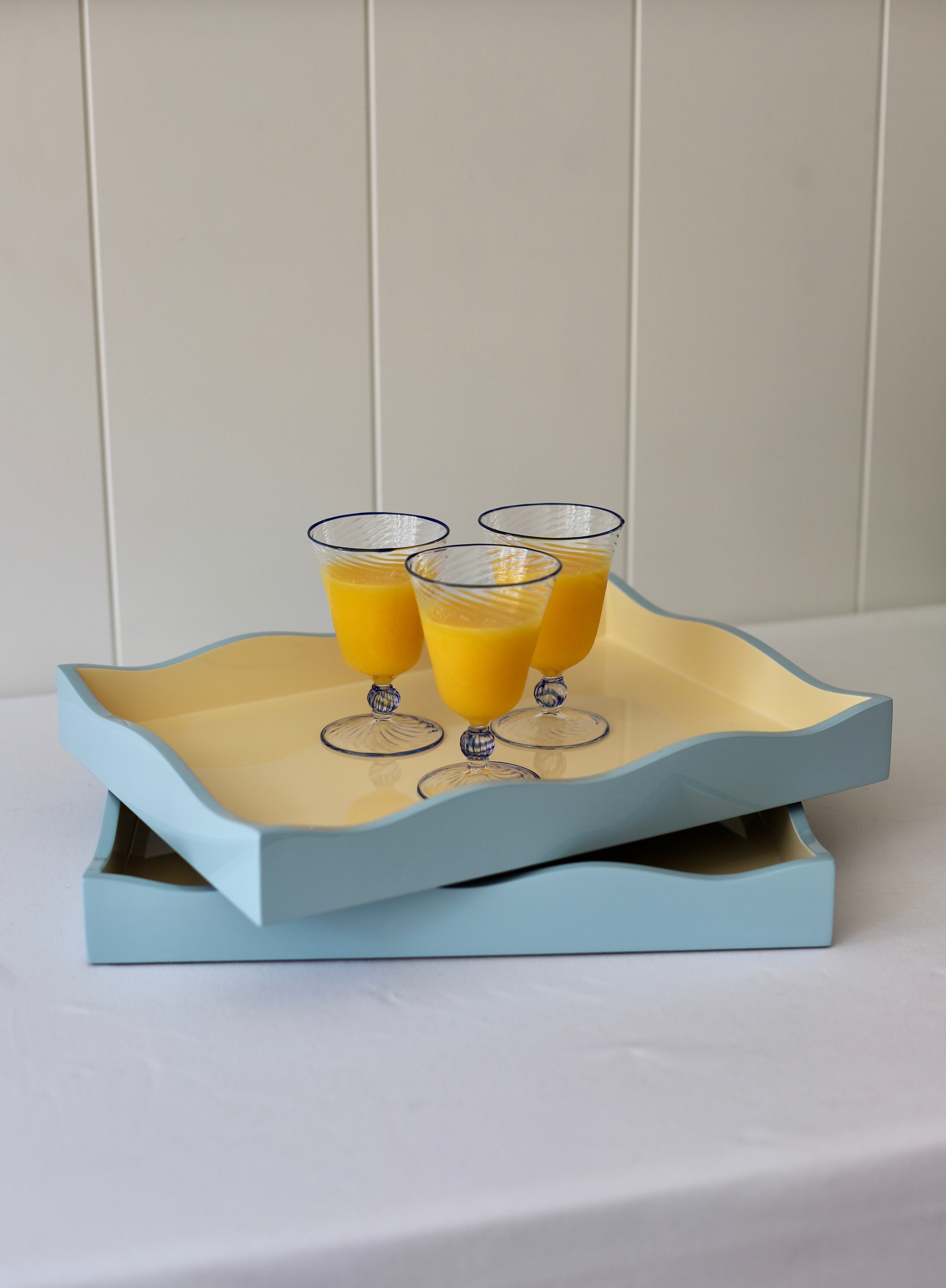 Allegra Wiggle Tray in Blue and Cream