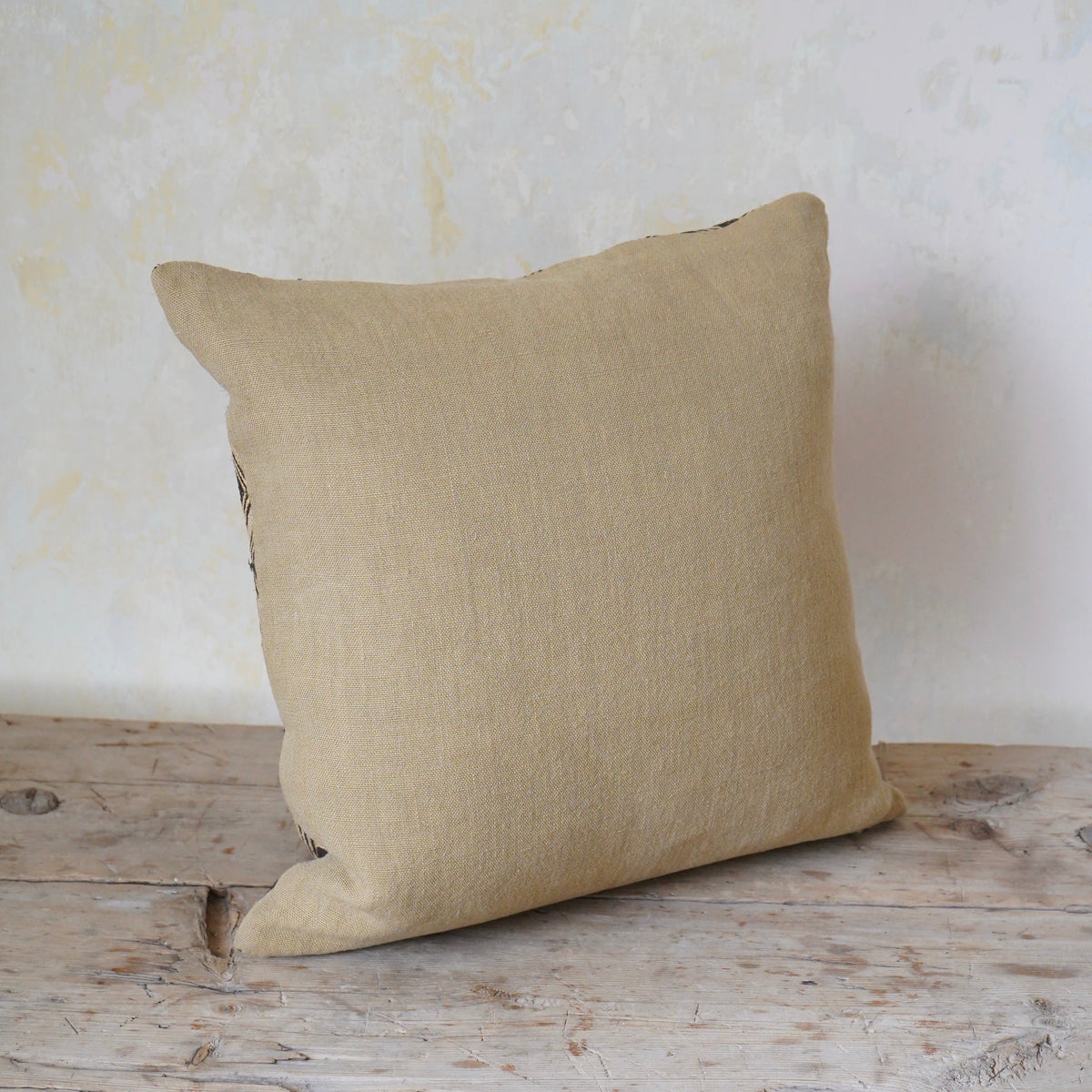Kuba Cushion