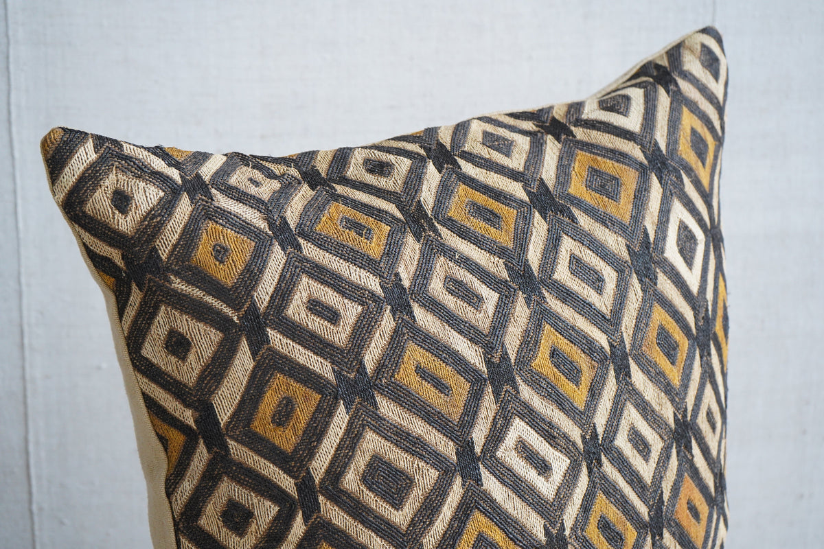 Handmade Kuba Cushion
