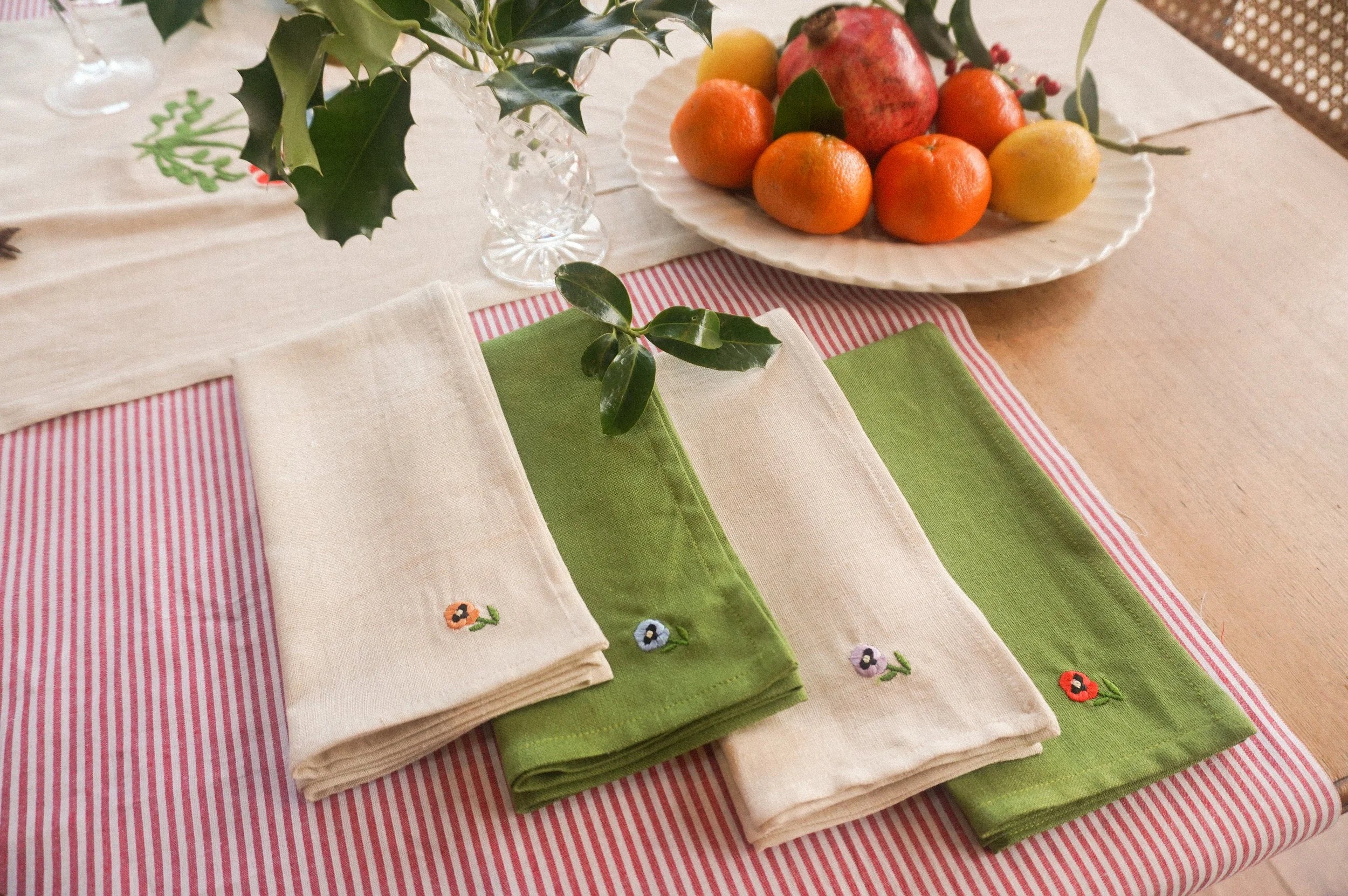 Winter Pansy Napkins (set of 4)
