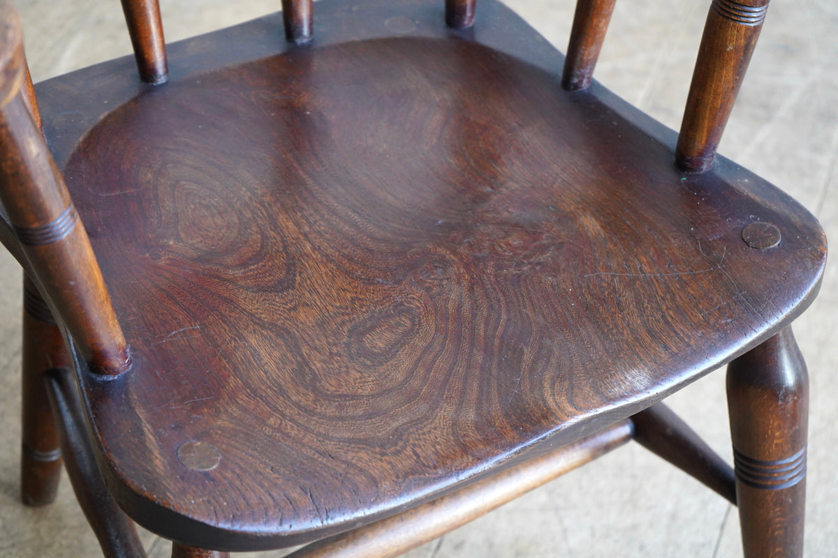 1900's Elm Carver