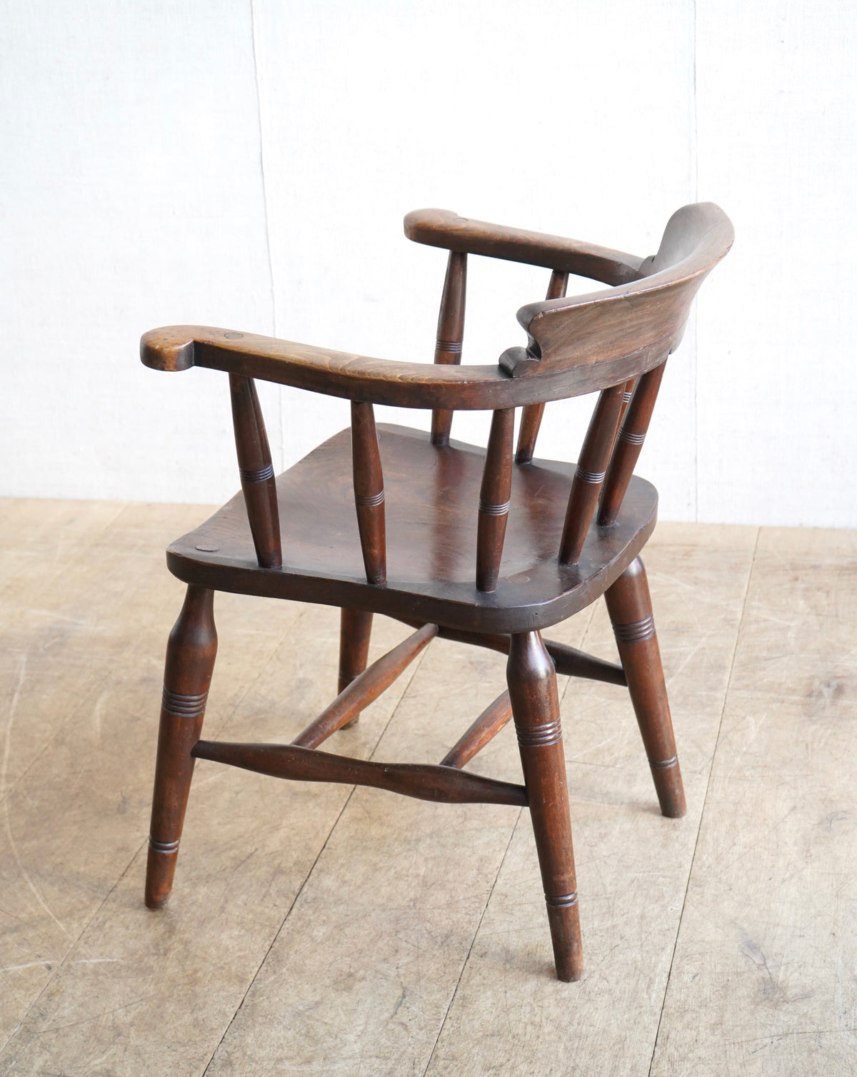 1900's Elm Carver