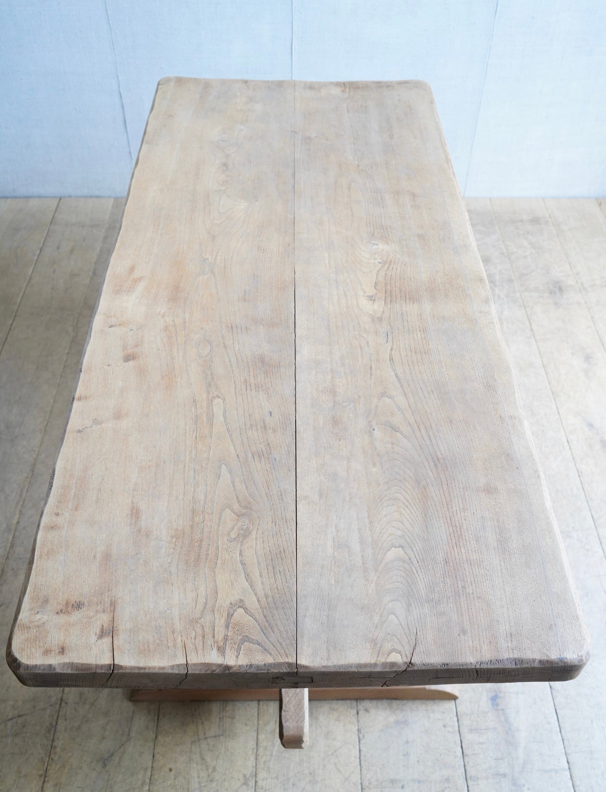 French Alpine Table