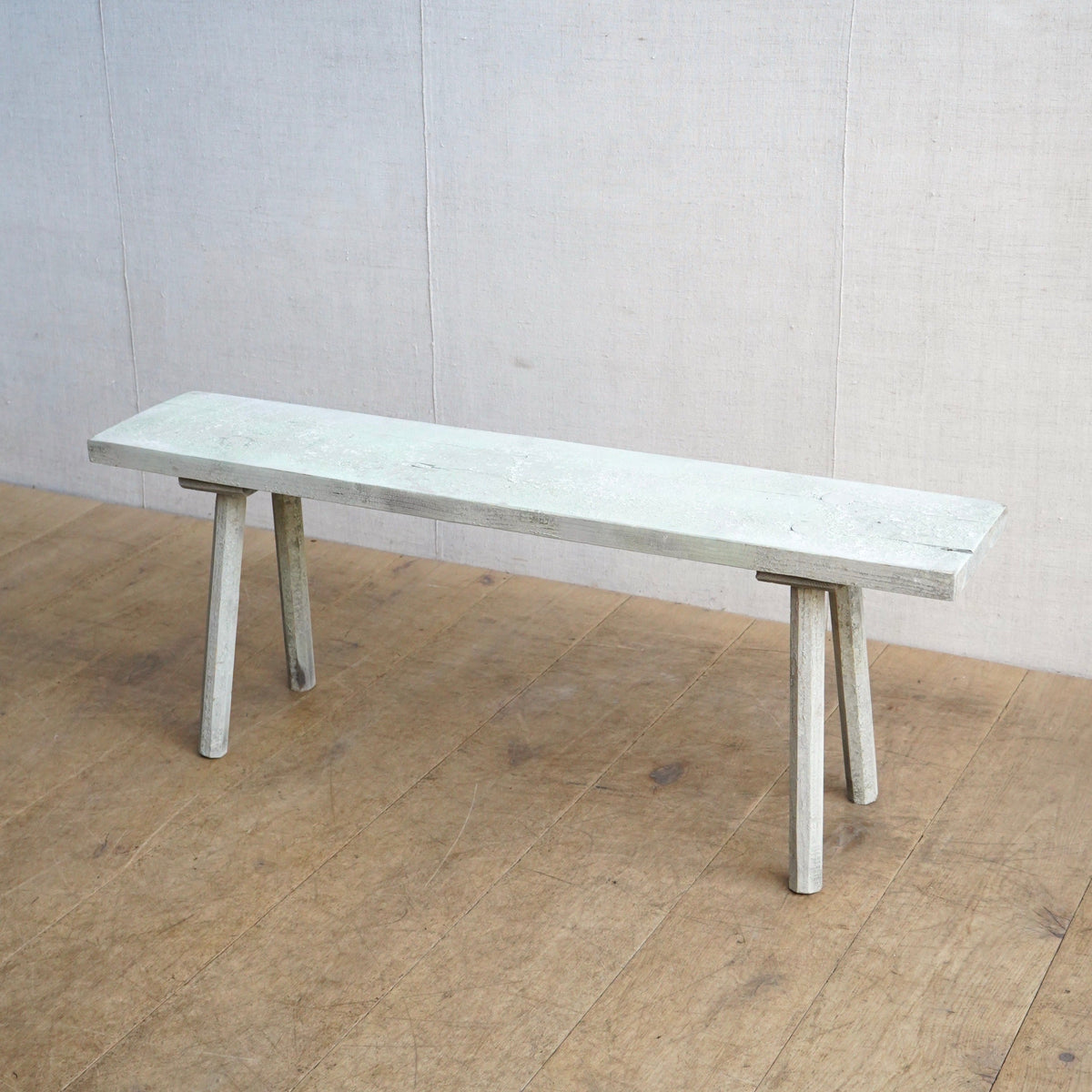 Folky Bench