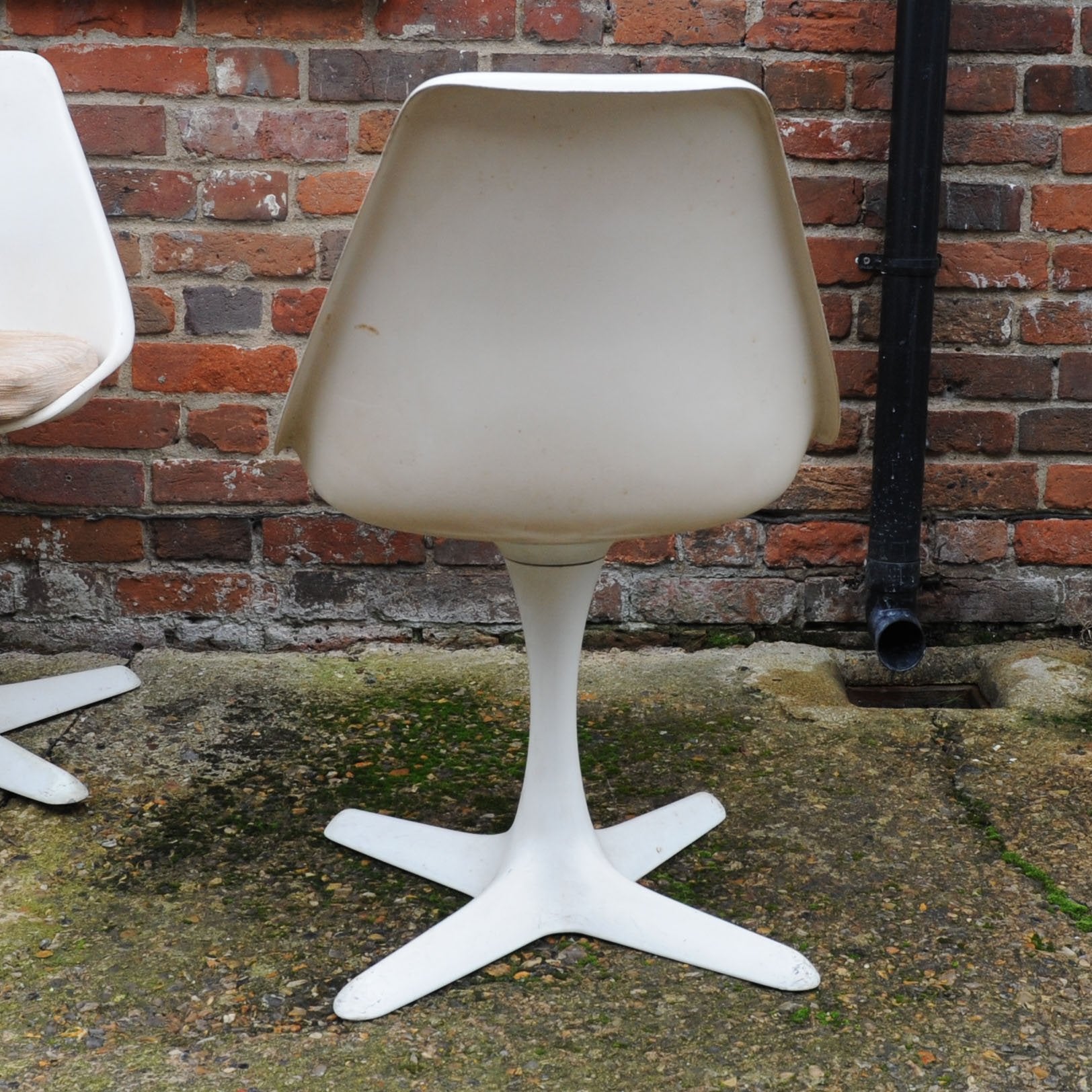 103 Aluminium Tulip Chairs by Maurice Burke for Arkana, 1960s, Set of 6