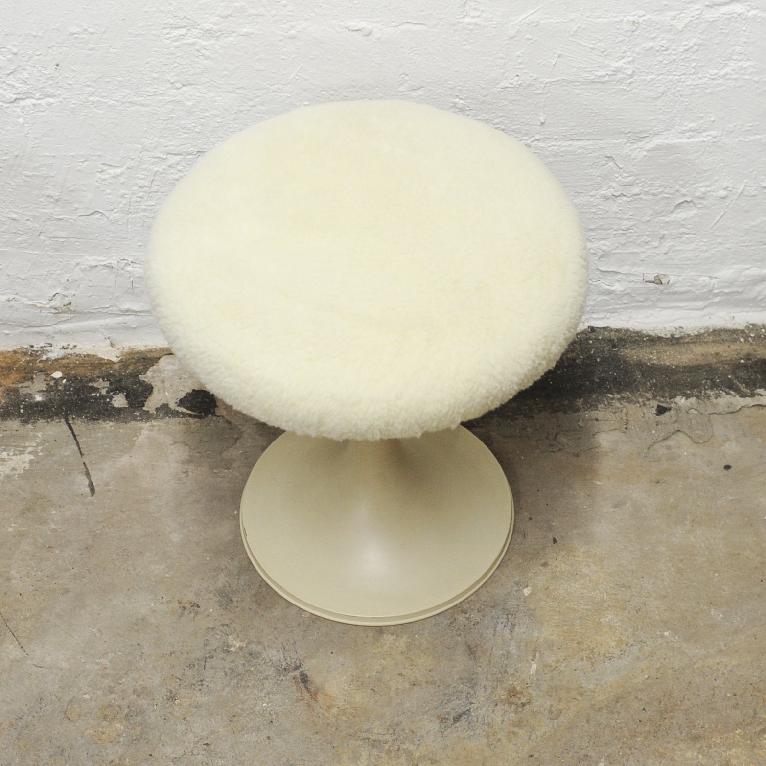 Vintage Cream Space Age Tulip Stool, 1960s