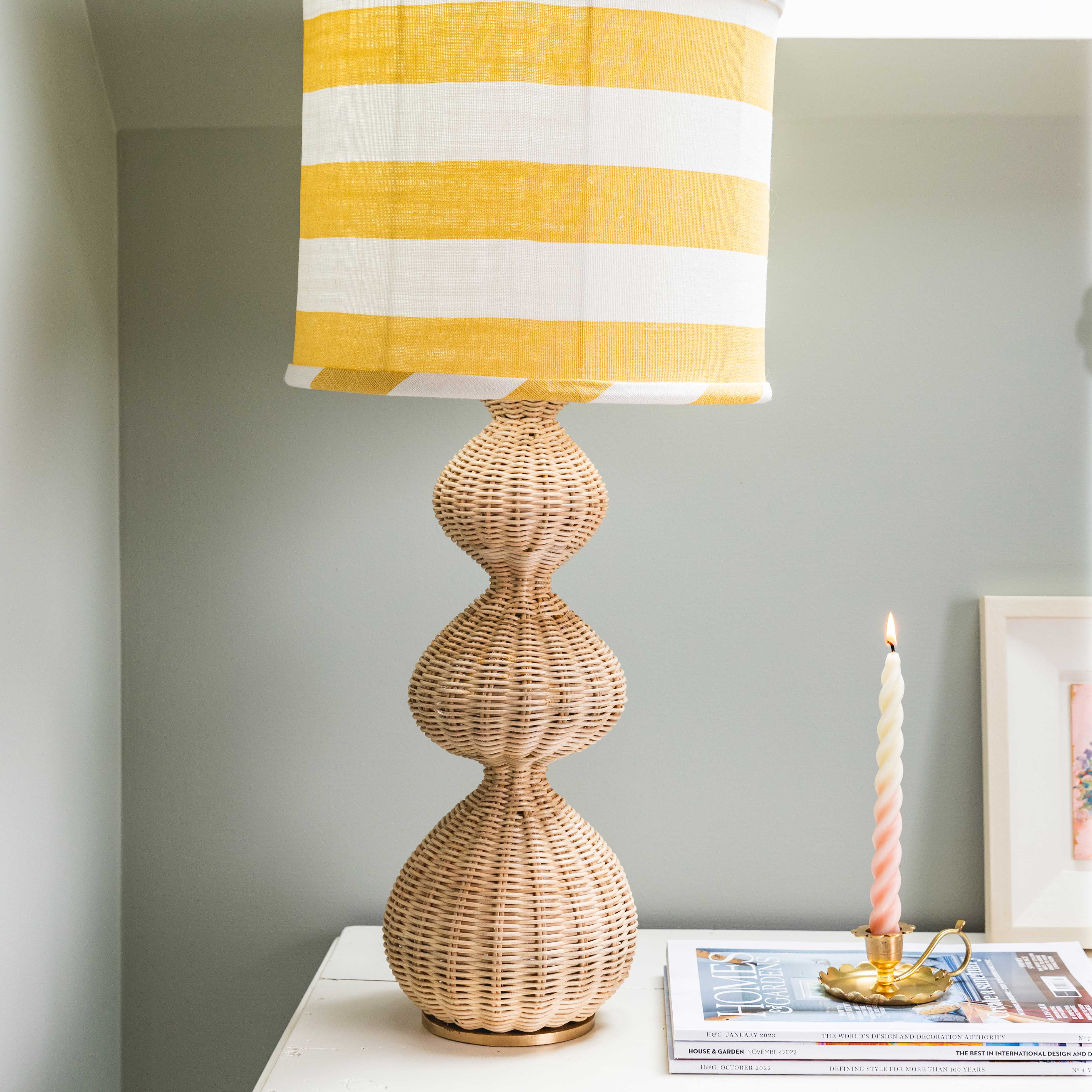 Faedra Rattan Table Lamp