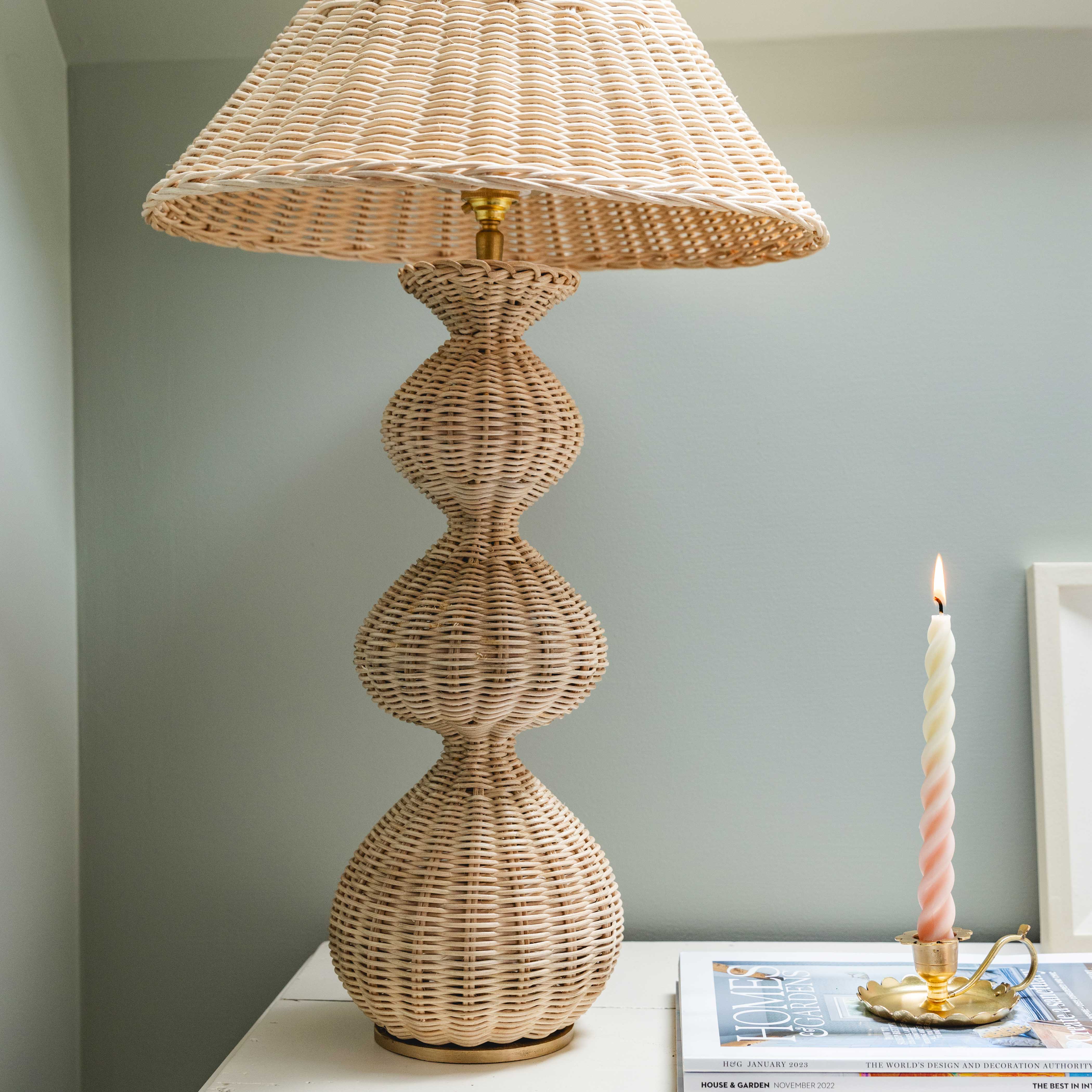 Faedra Rattan Table Lamp