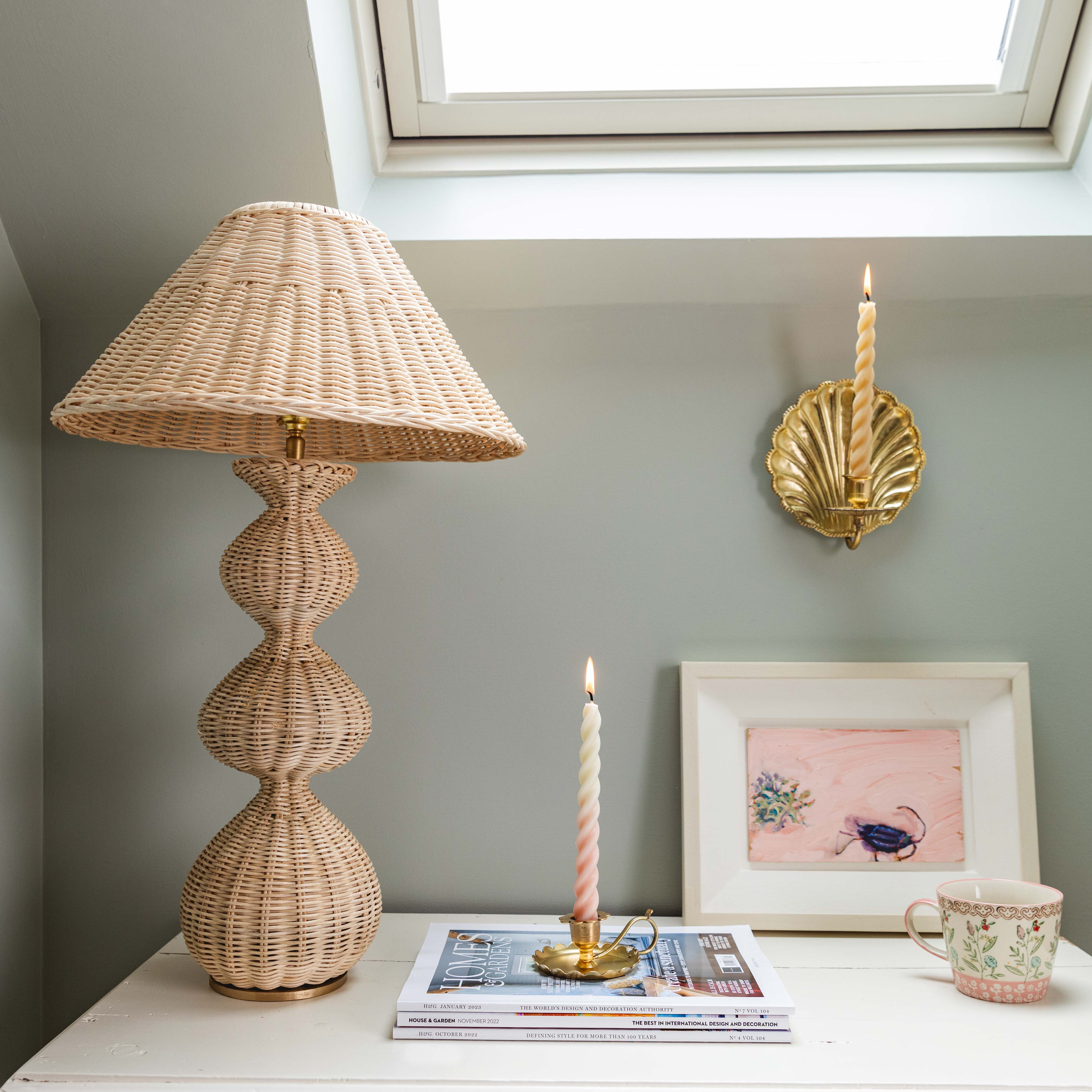 Faedra Rattan Table Lamp