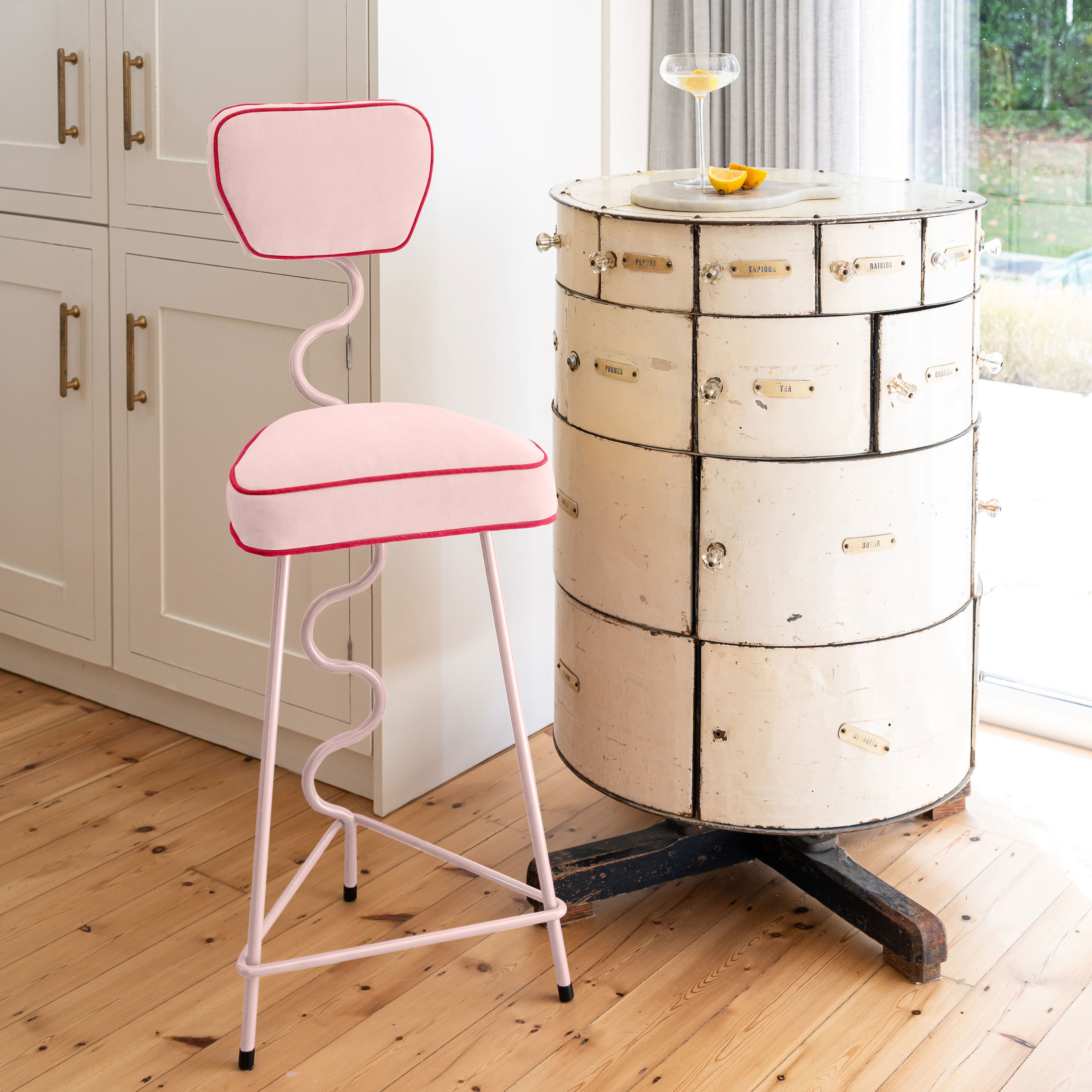 Flo Bar Stool