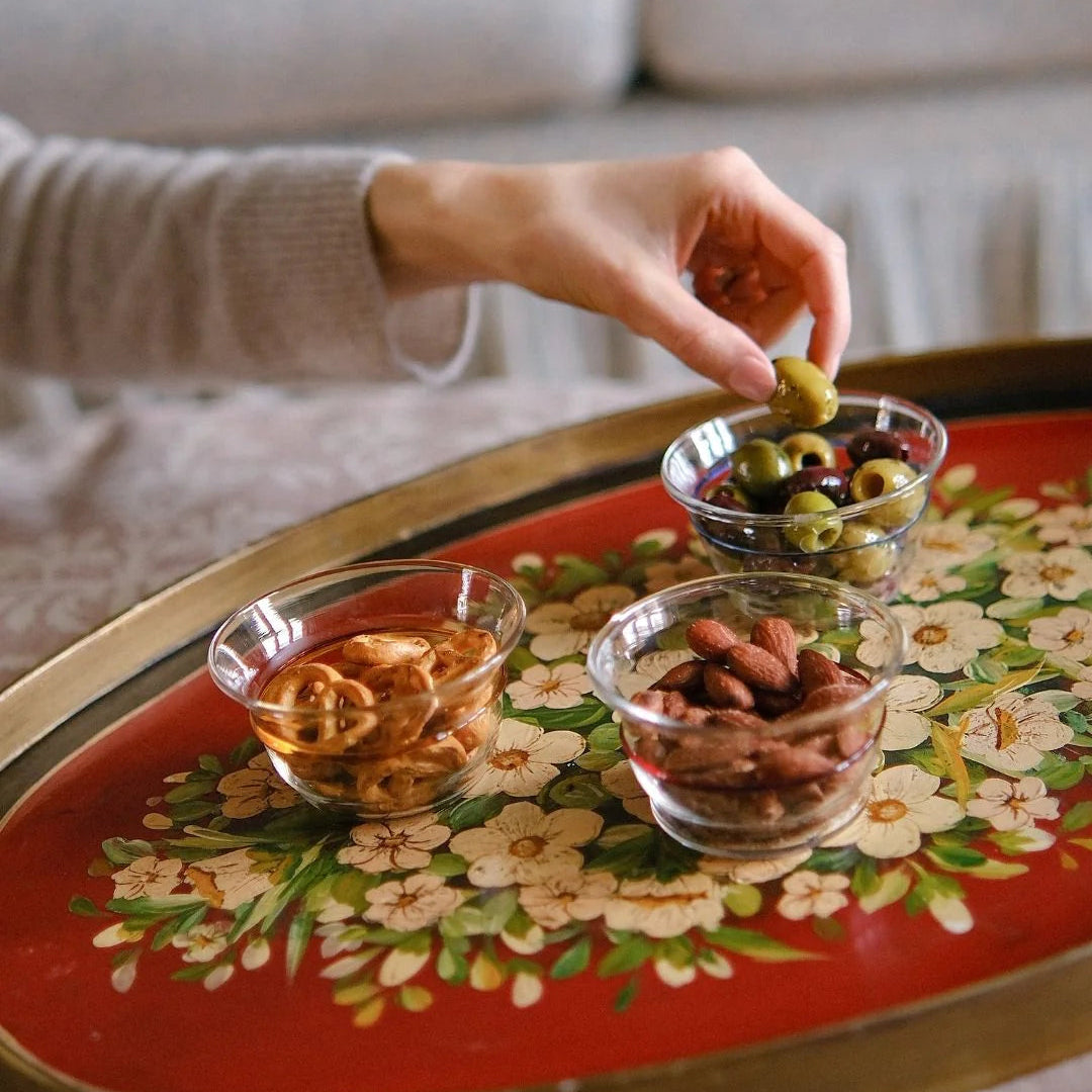 Red Circle Pinch Bowl