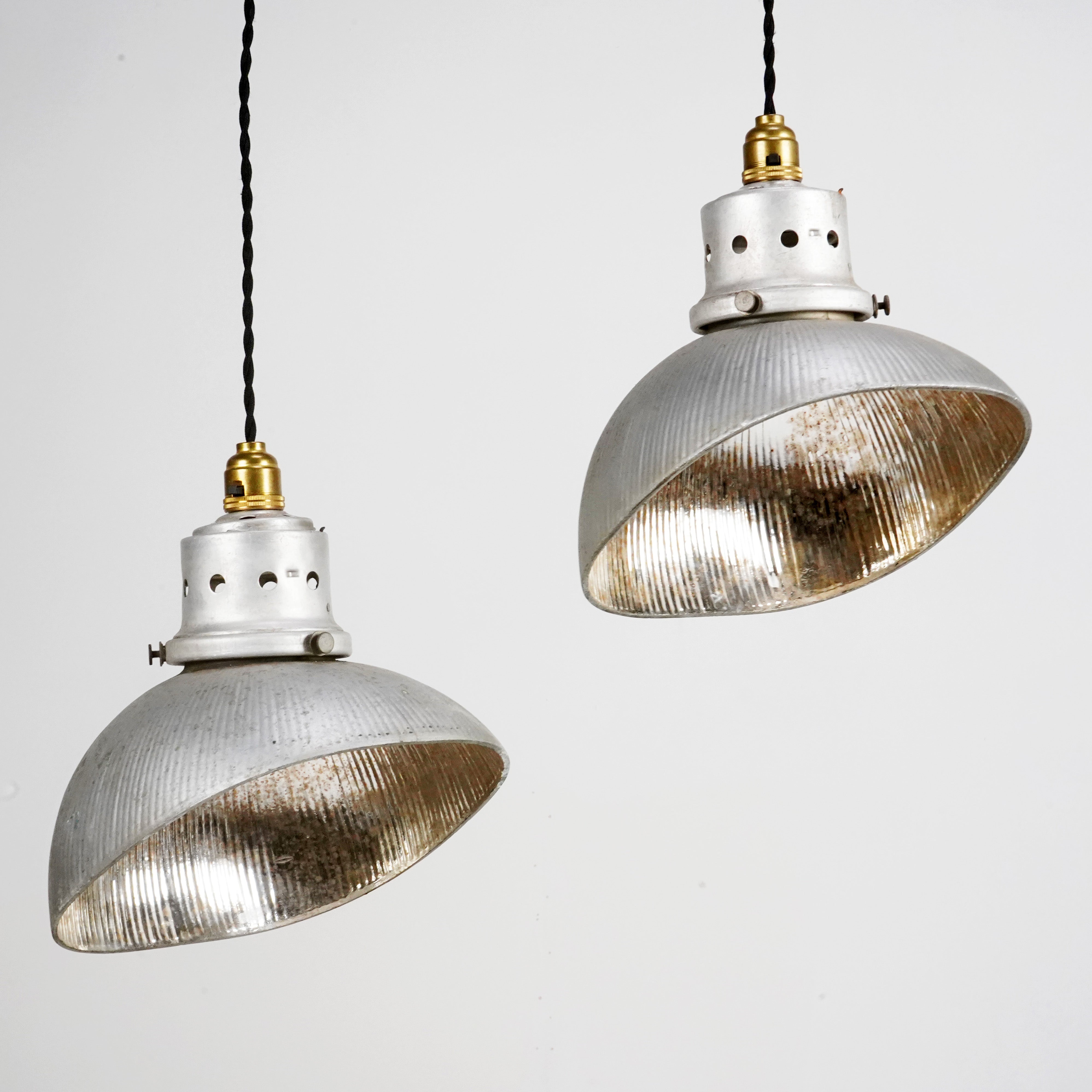 Gecoray Pendant Light