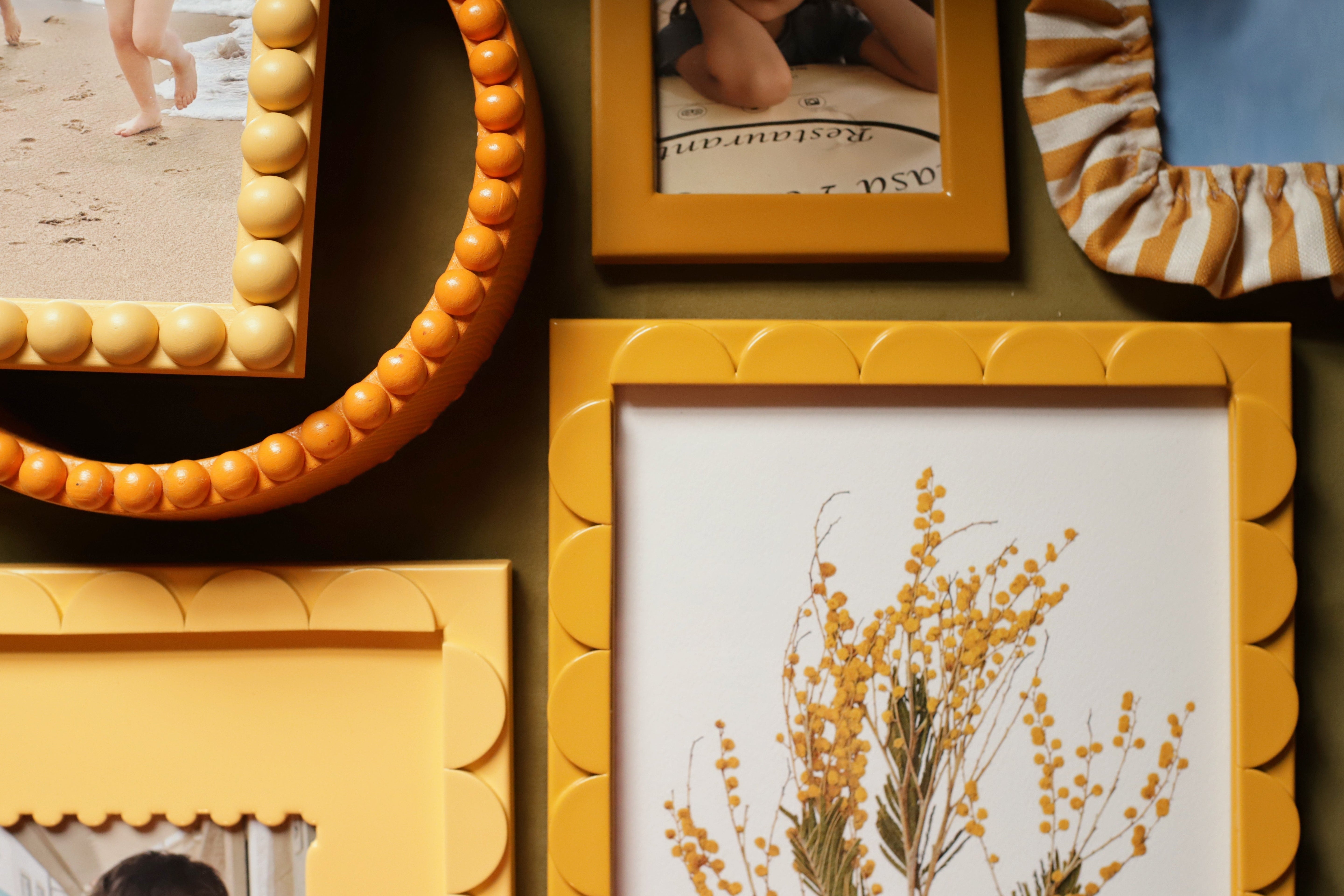 Mimosa Lacquered Scallop Frame