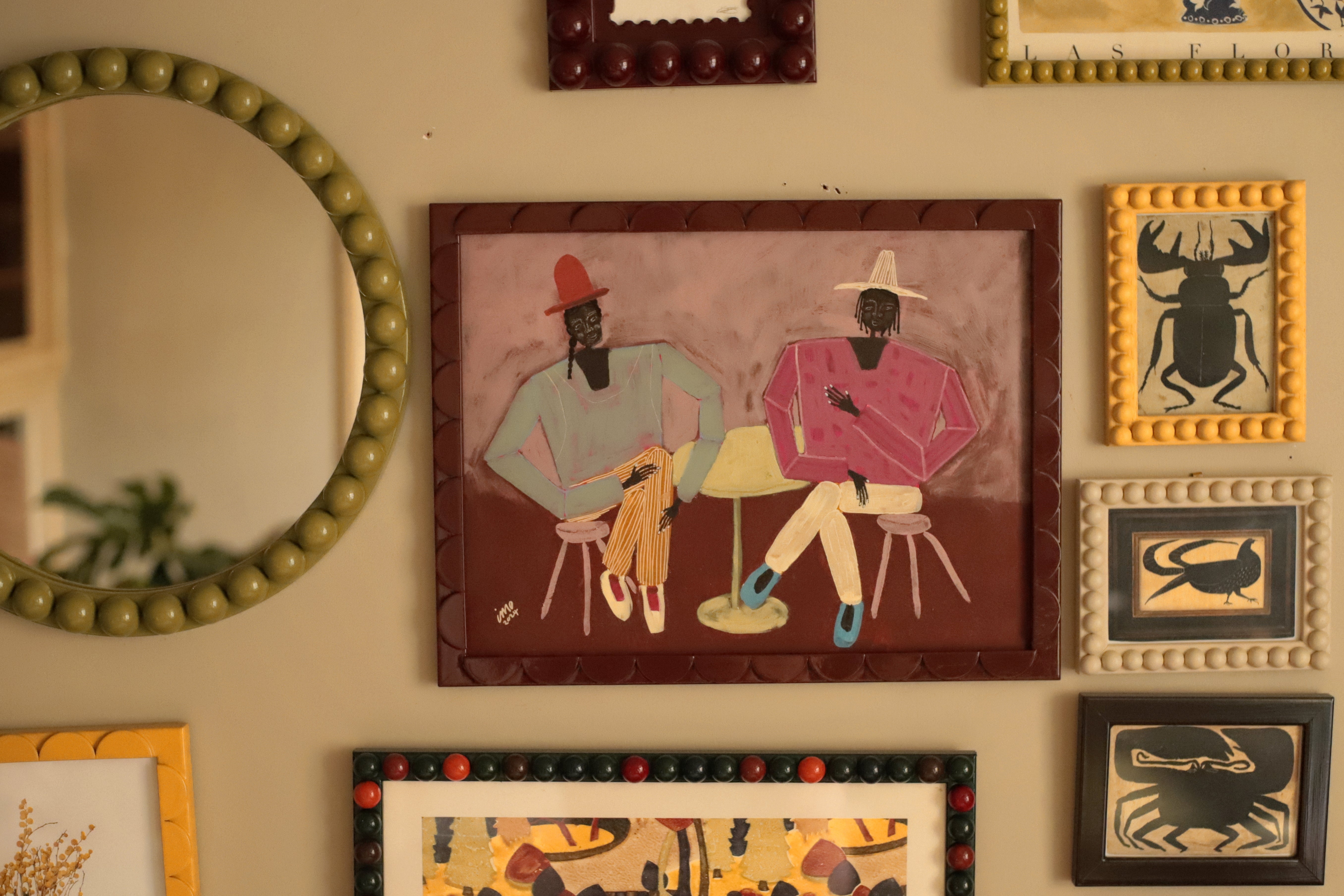 Cocoa Scallop Frame