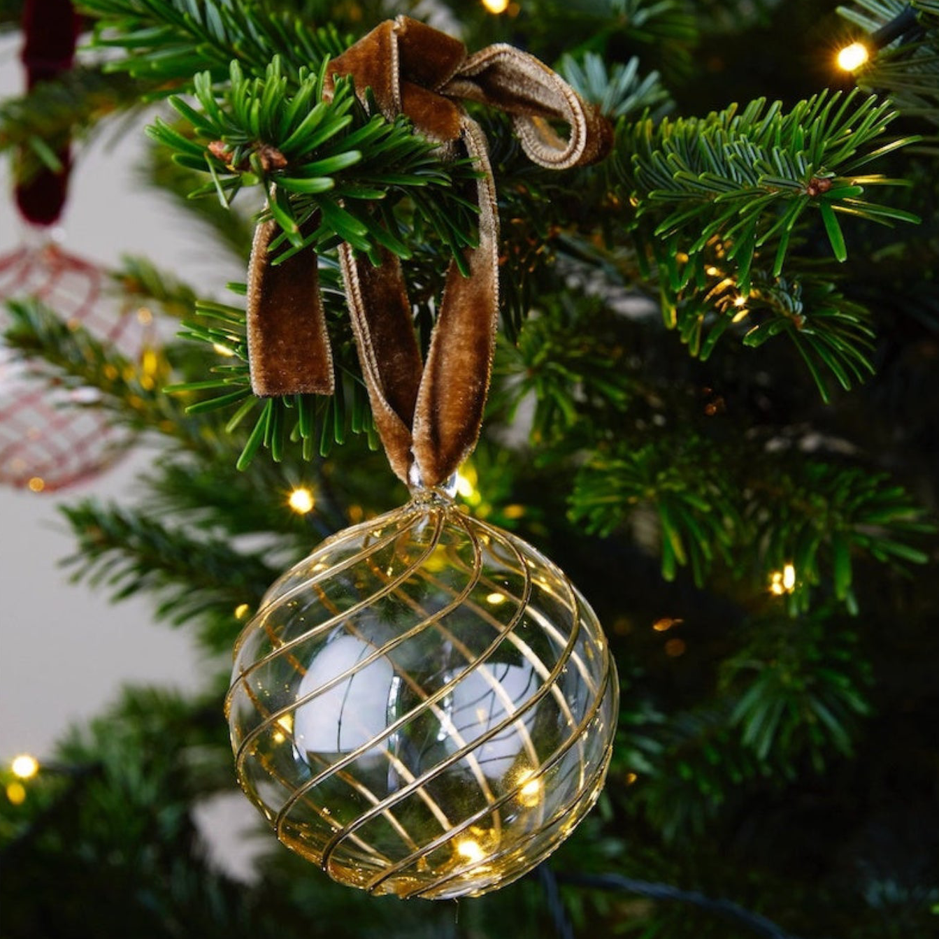 Swirl Glass Bauble - Gold