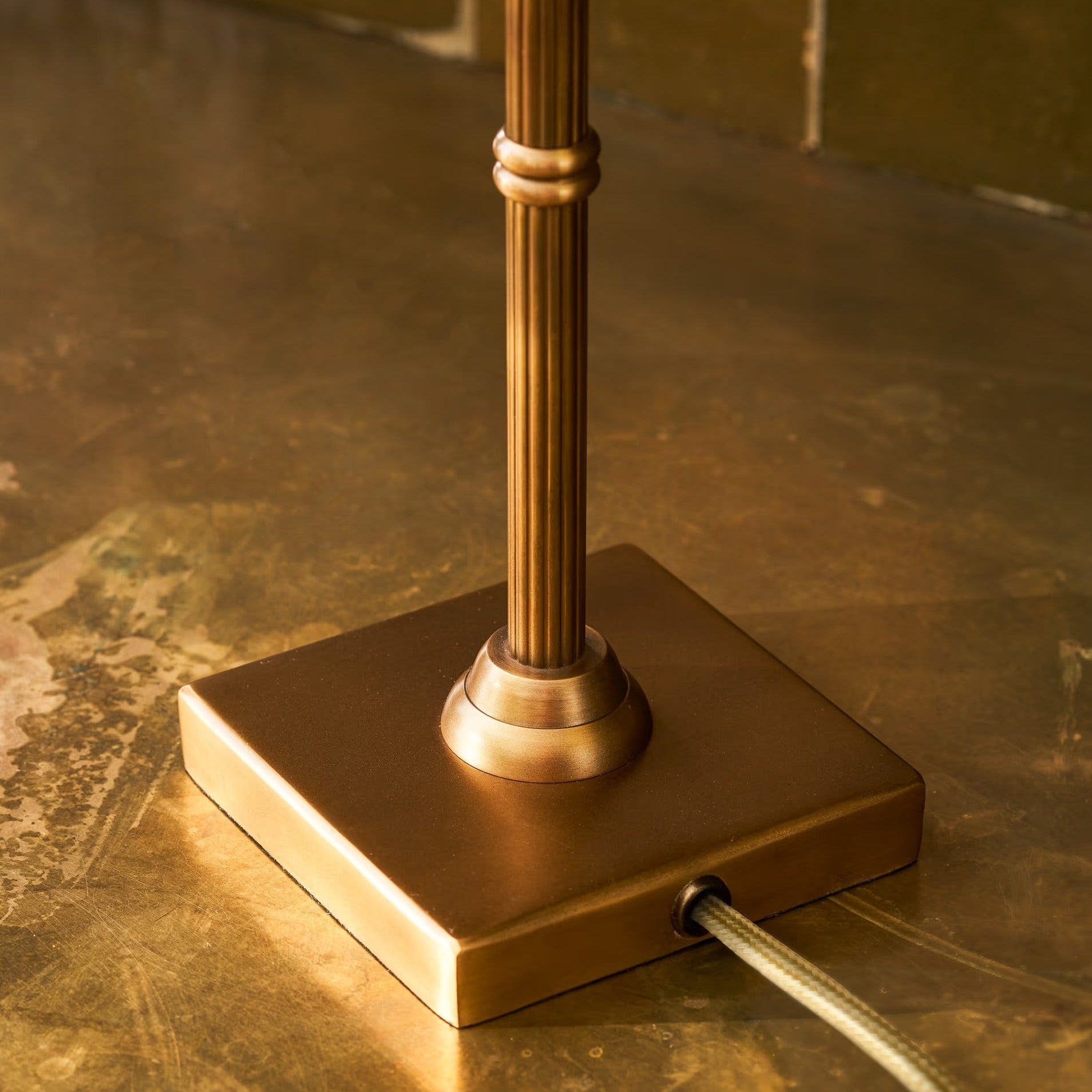 Kelmscot Table Lamp | Antique Brass