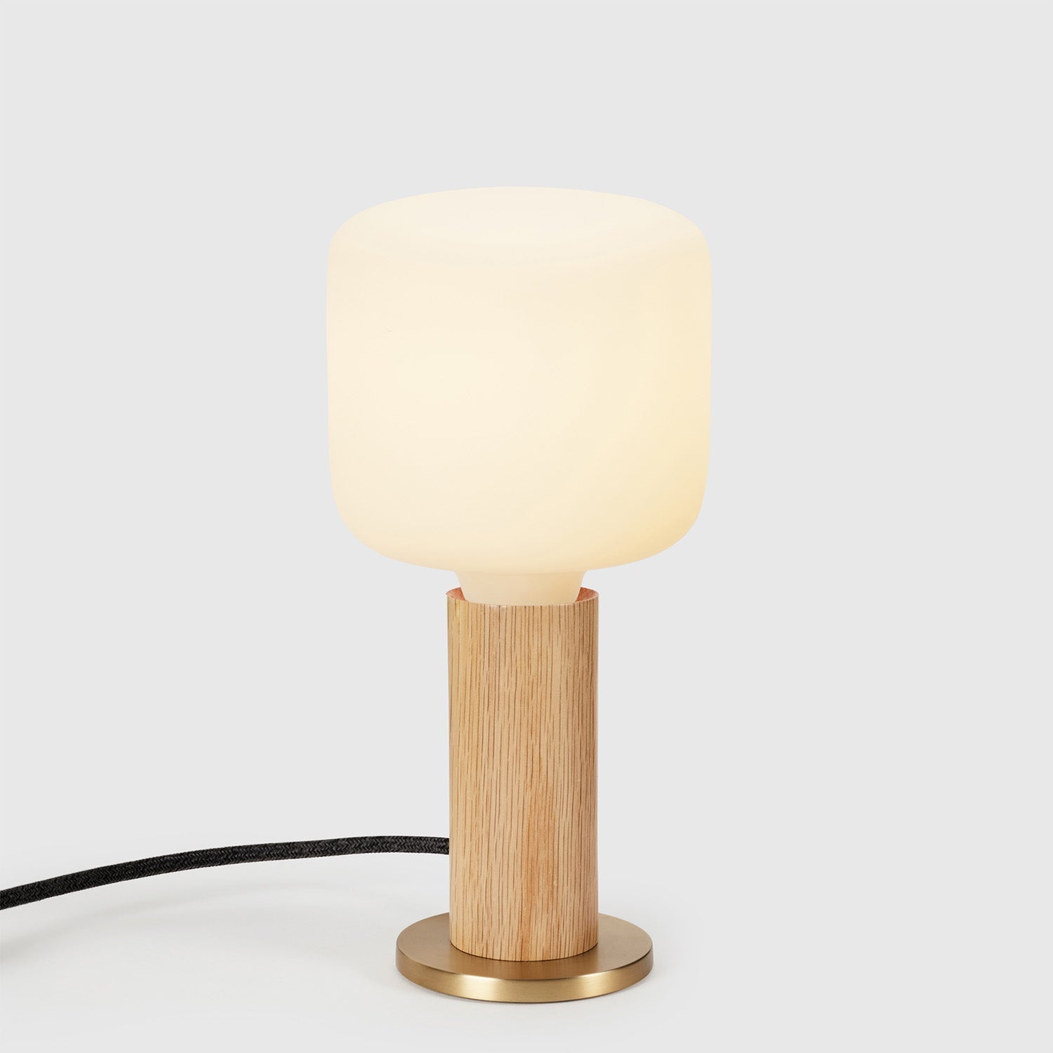 Knuckle Table Lamp in Oak + Oblo