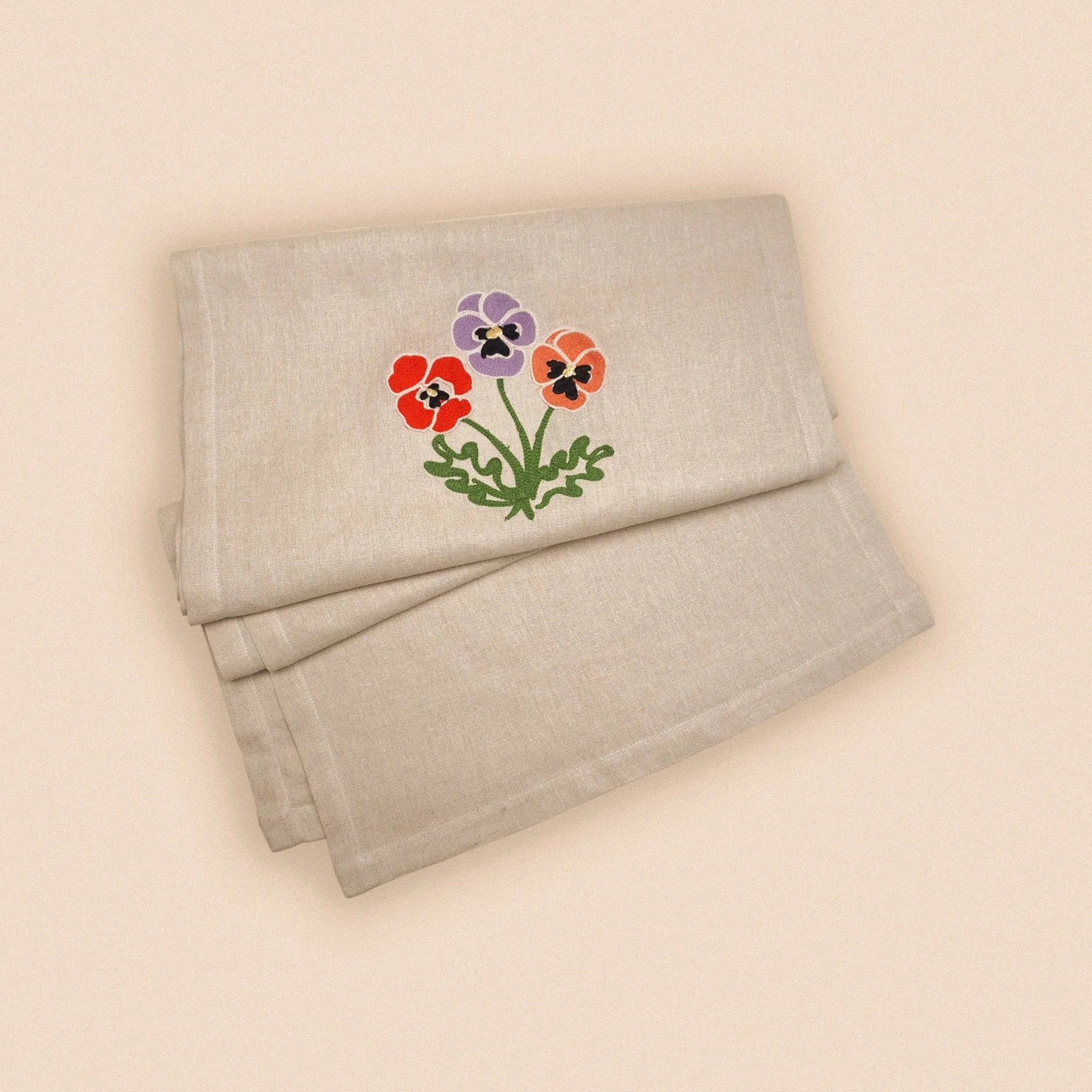 Winter Pansy Tablerunner