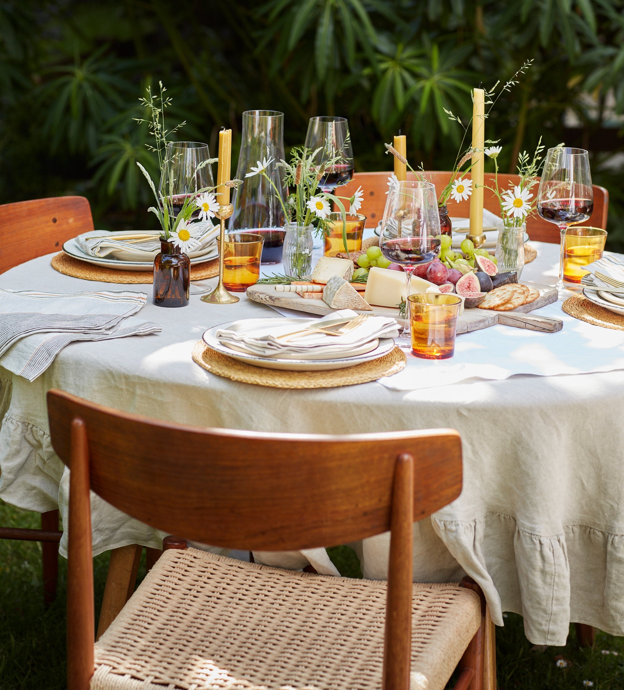 Natural 100% Linen Frill Tablecloth