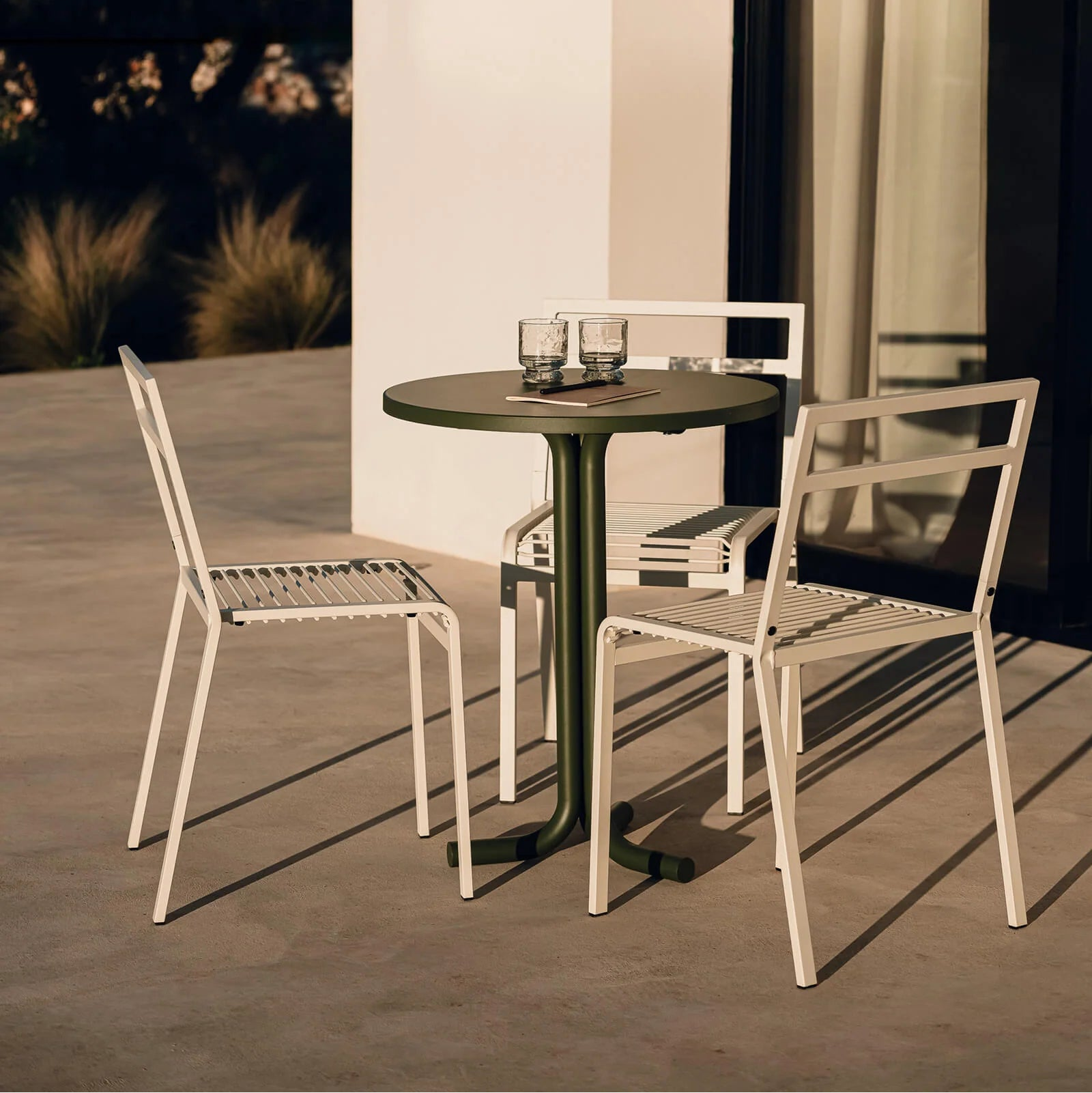 Nokk Café Table | Green
