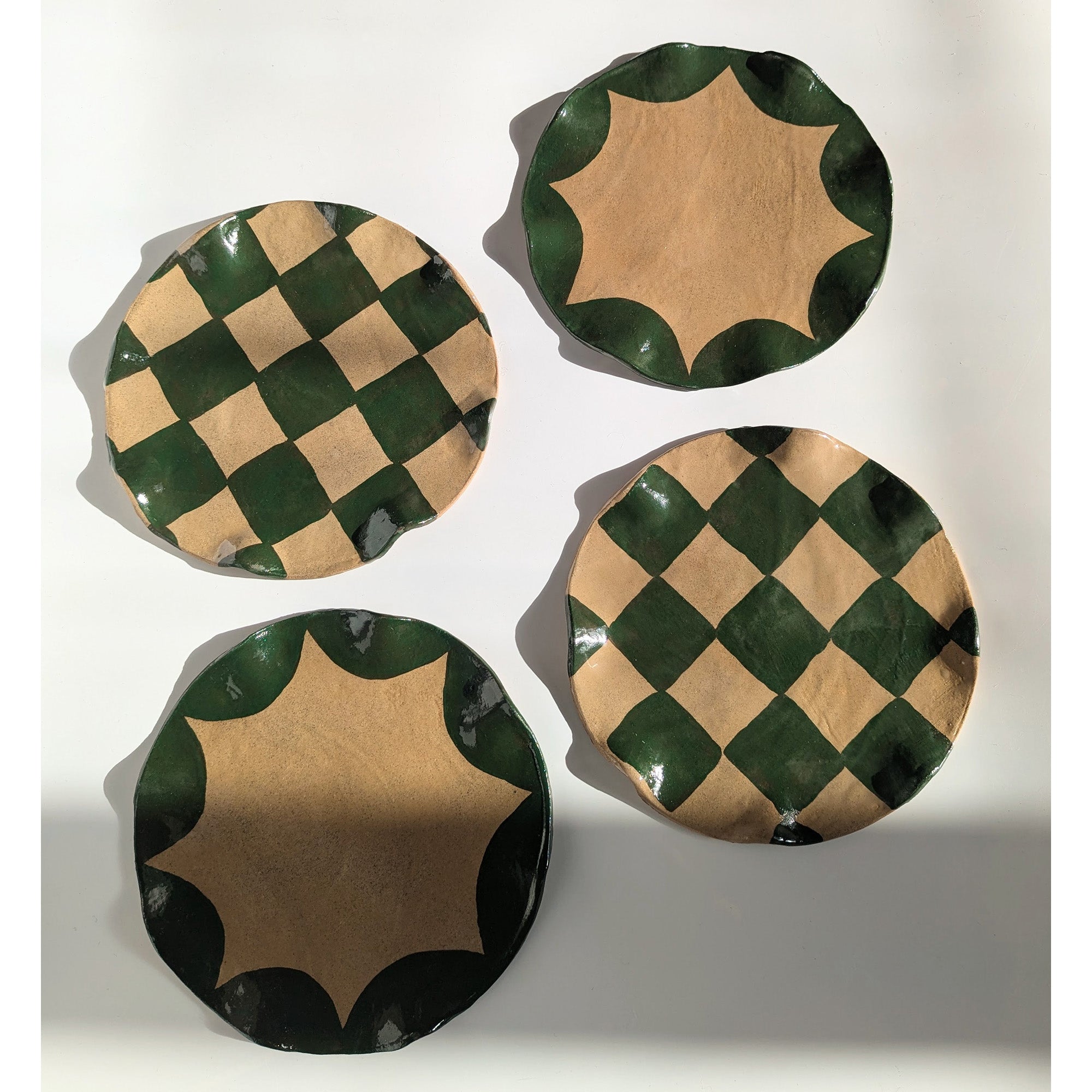 Set of 4 Green Wavy Check & Scalloped Side Plates