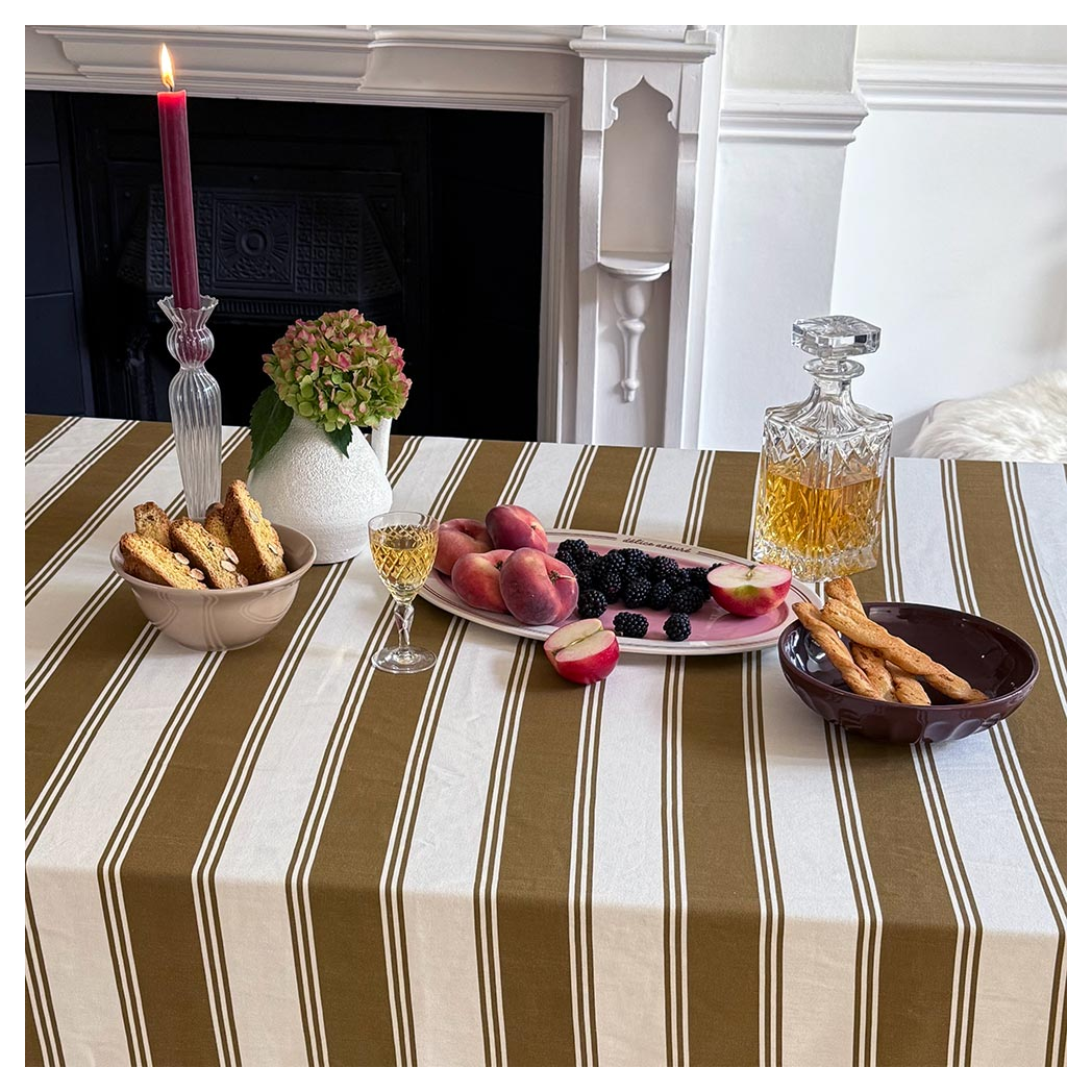 4-Murano-Stripe-Ruffled-Tablecloth-Cotton-Oak.jpg?output=png&maxage=31d&w=1048&h=1048&fit=contain&we&n=-1