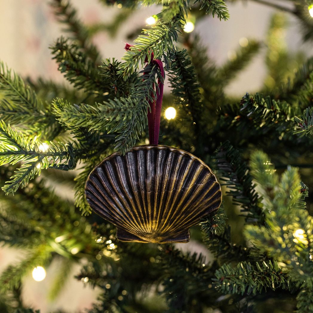 Hastshlip_square_-RebeccaHopePhotography-0090.jpg?output=png&maxage=31d&w=1048&h=1048&fit=contain&we&n=-1