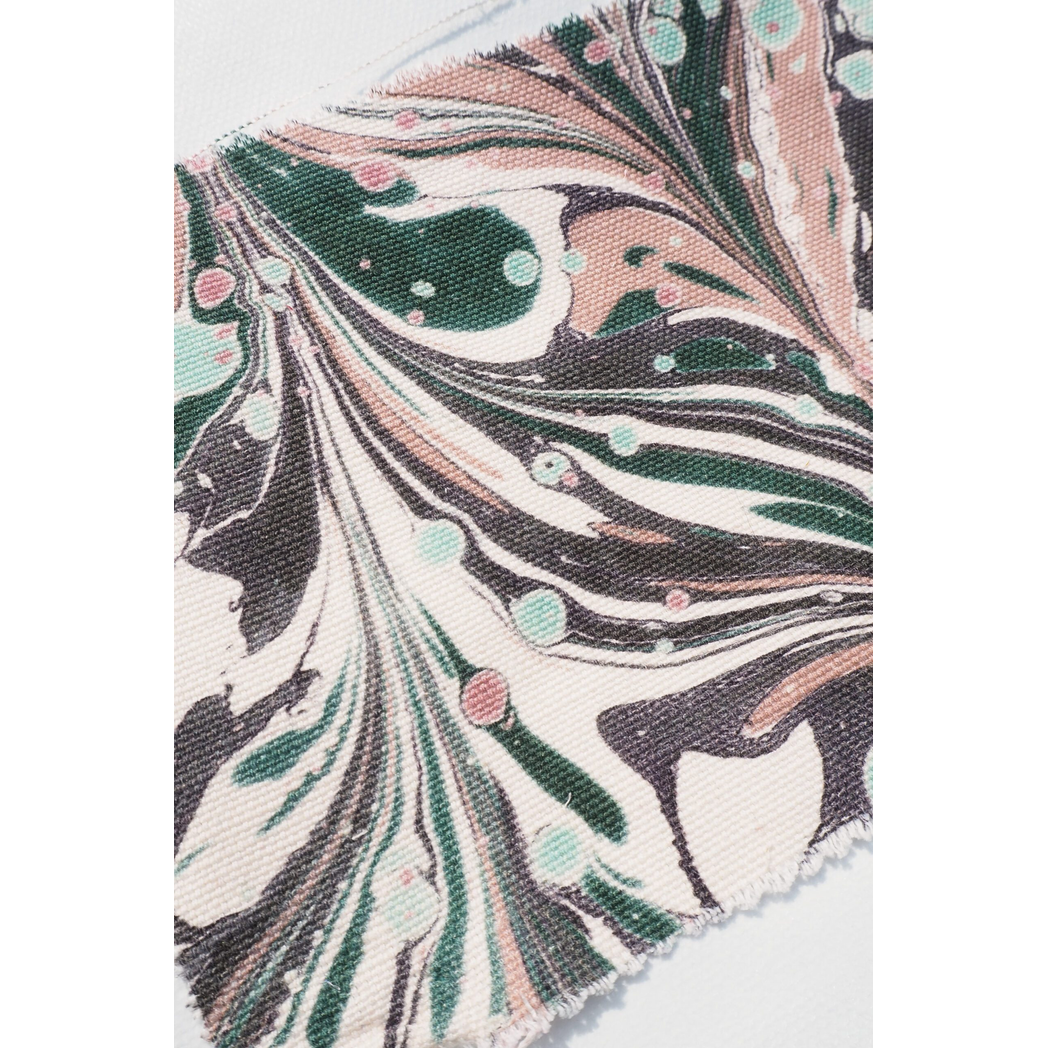 P1014326-scaled.jpg?output=png&maxage=31d&w=1048&h=1048&fit=contain&we&n=-1