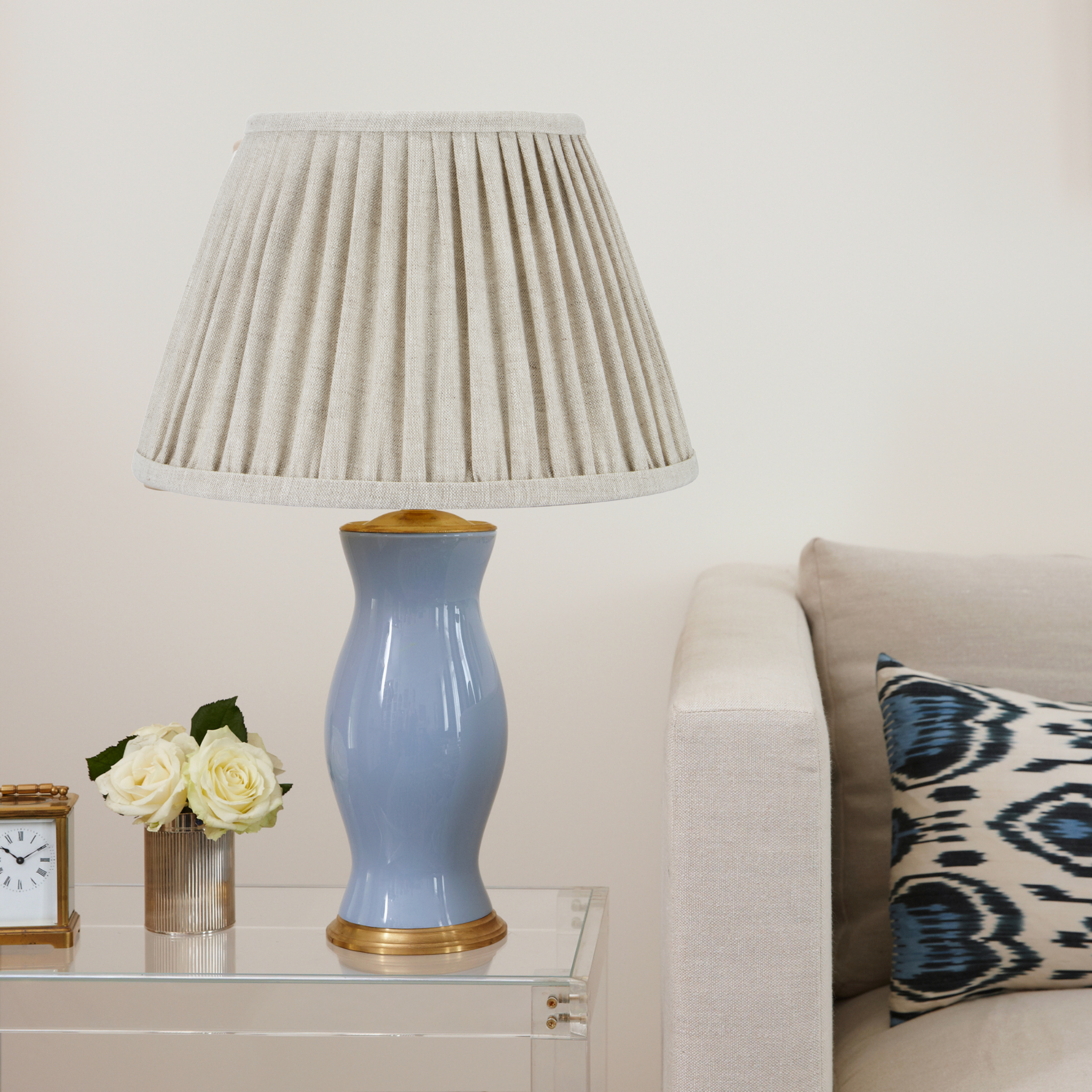 PLEATED LINEN LAMPSHADE IN OATMEAL