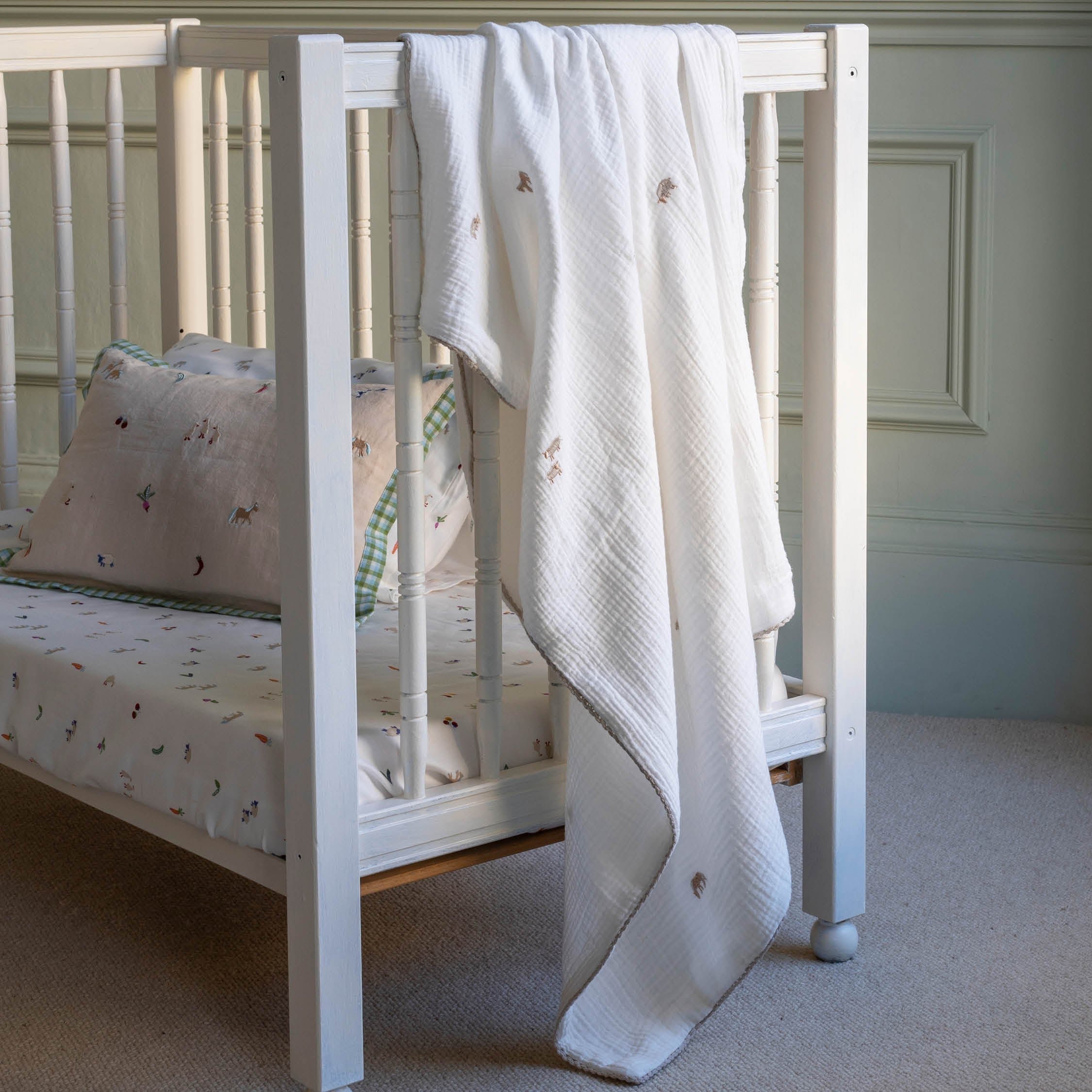 Embroidered Muslin Blanket - Little Farm