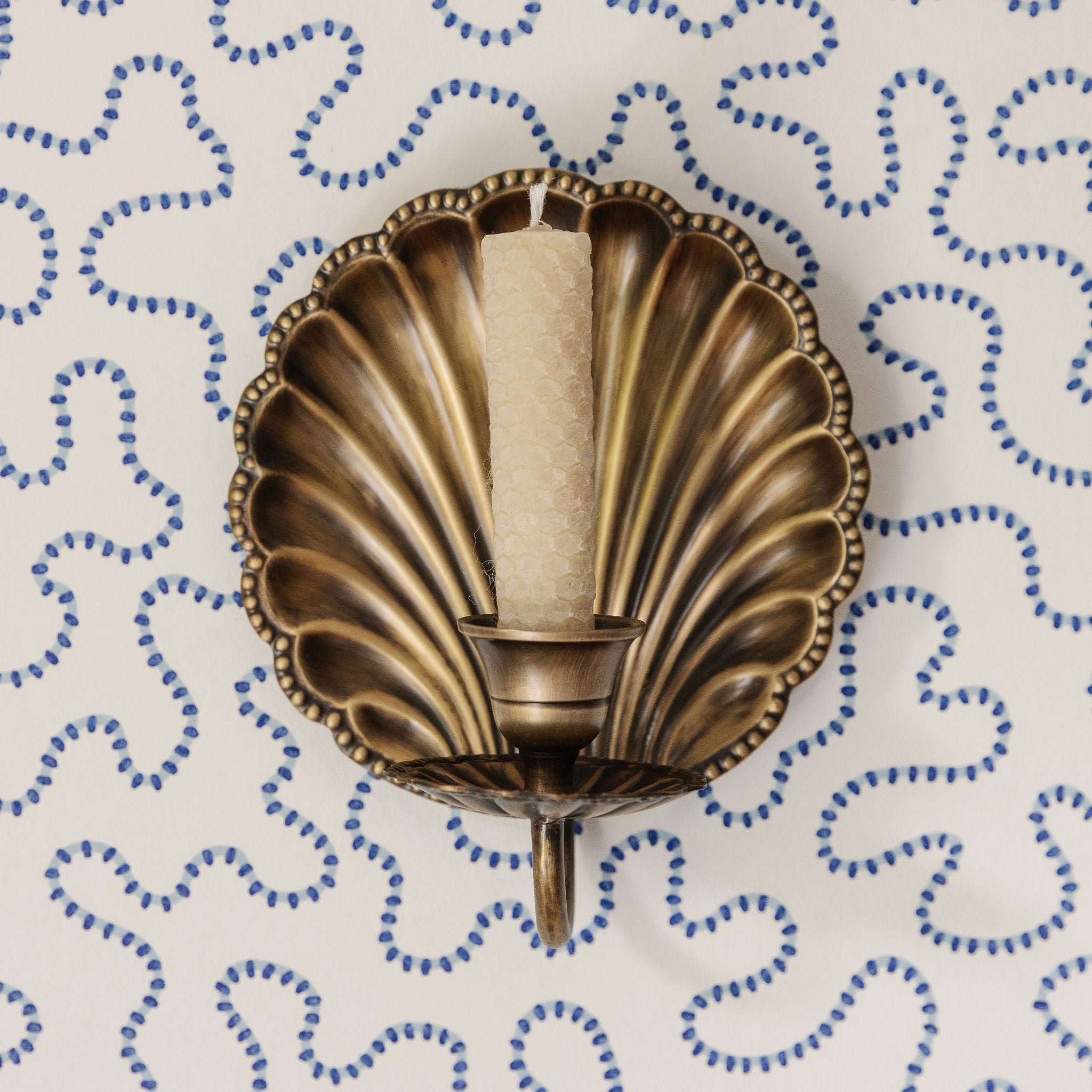 Shell Brass Wall Sconce Single (Antique)