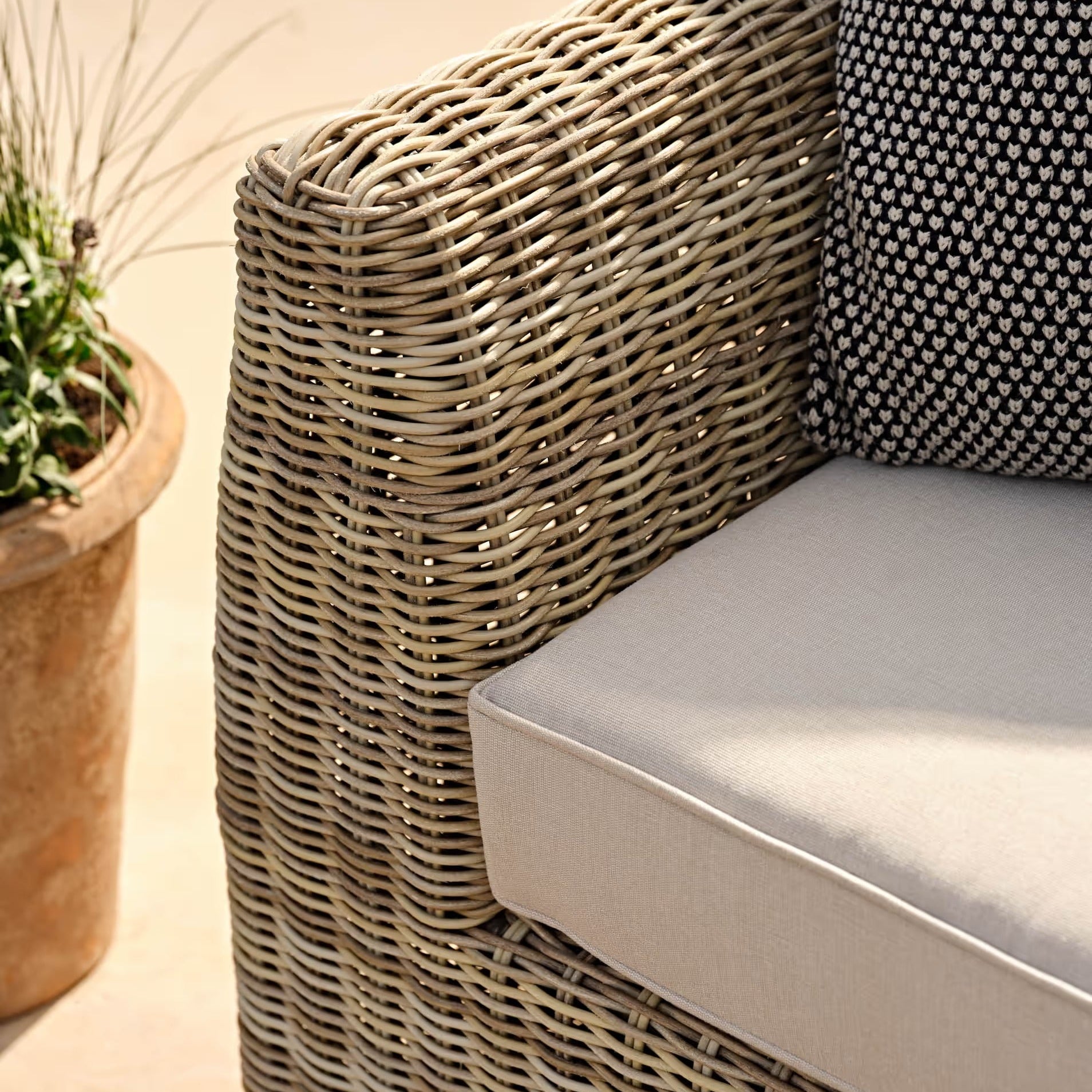 Skala Corner Sofa & Ottoman Set | Light Rattan